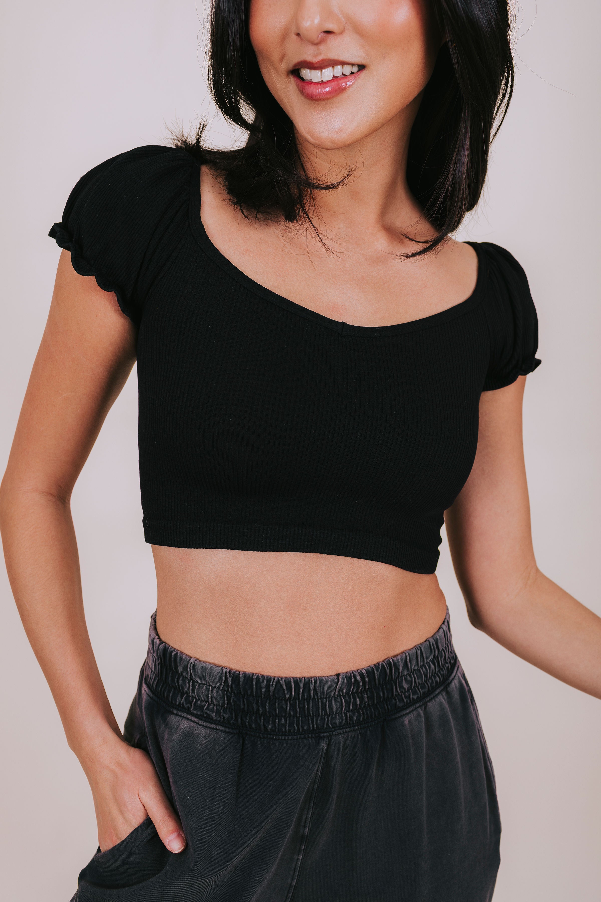 FREE PEOPLE - Happiness Runs Puff Sleeve Crop Tank