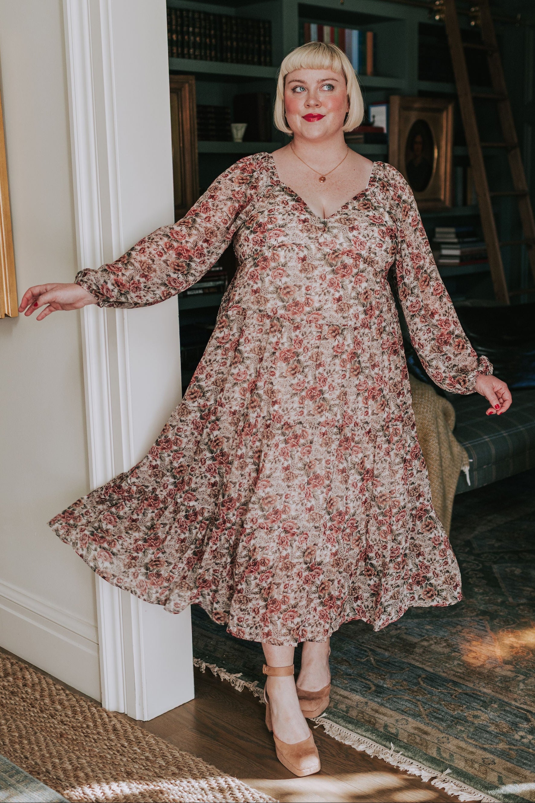 PLUS SIZE - Closer To Love Dress