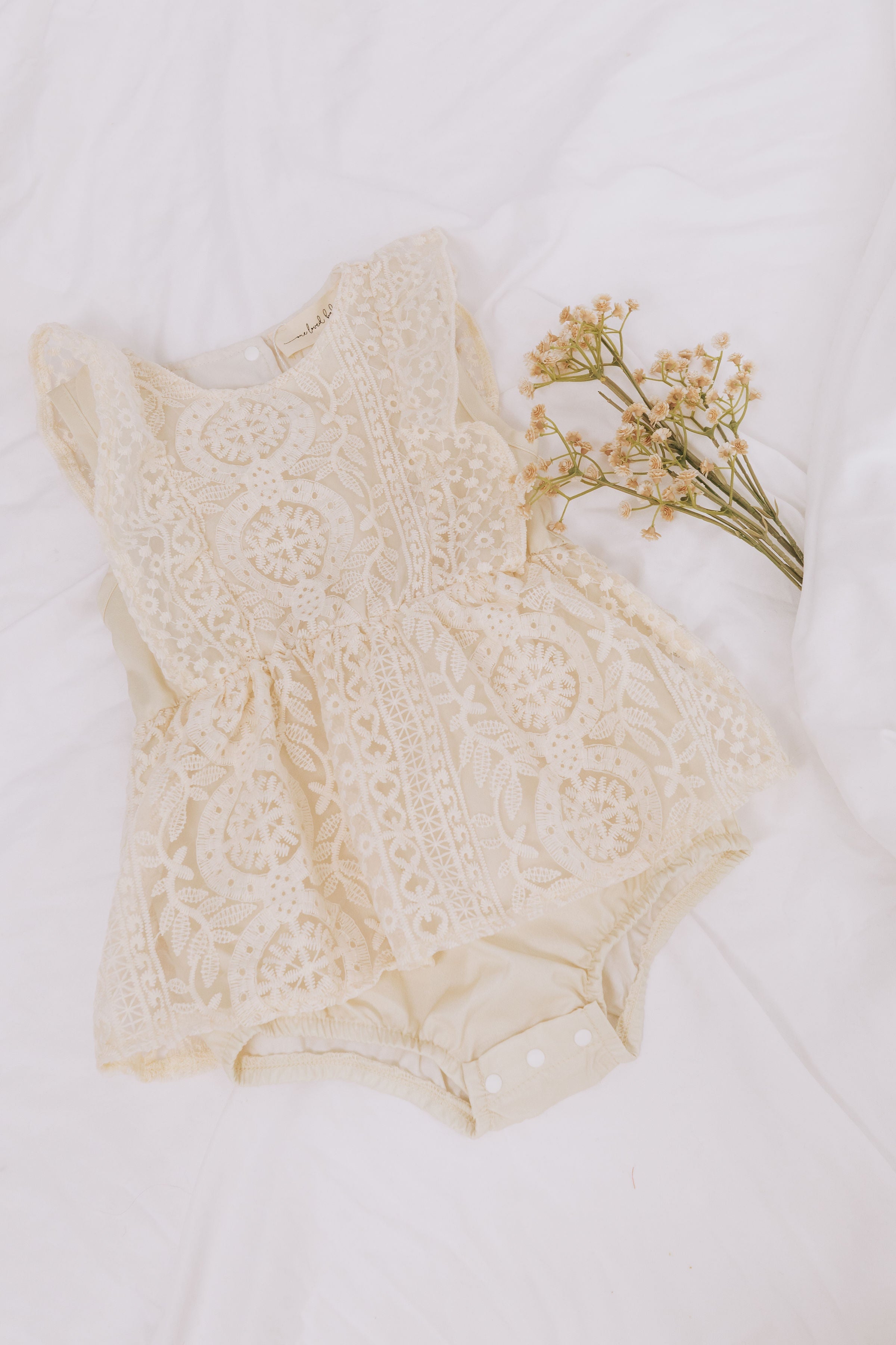 BABY - Frill N' Lace Baby Bodysuit