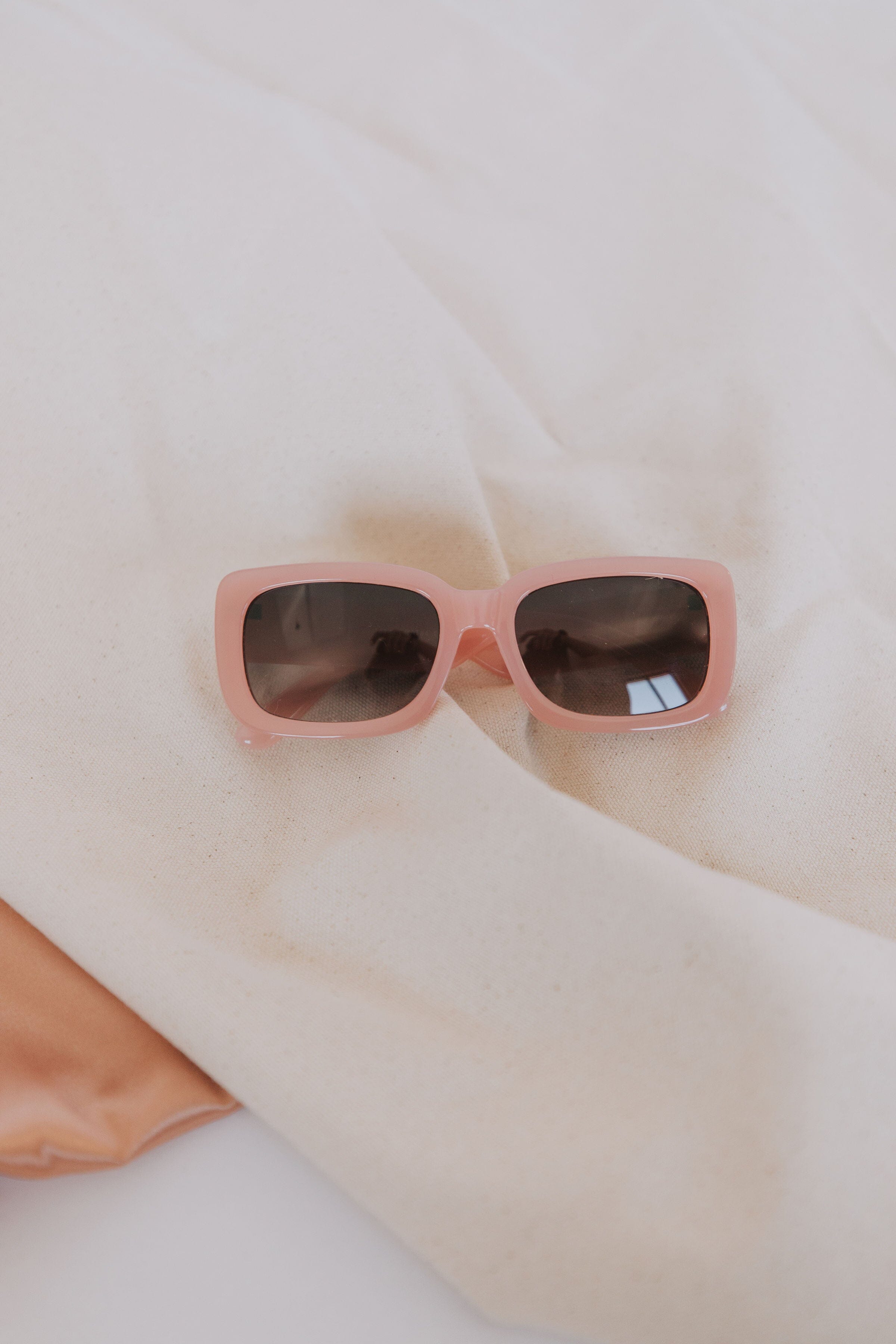 Leslie Sunglasses - 2 Colors!