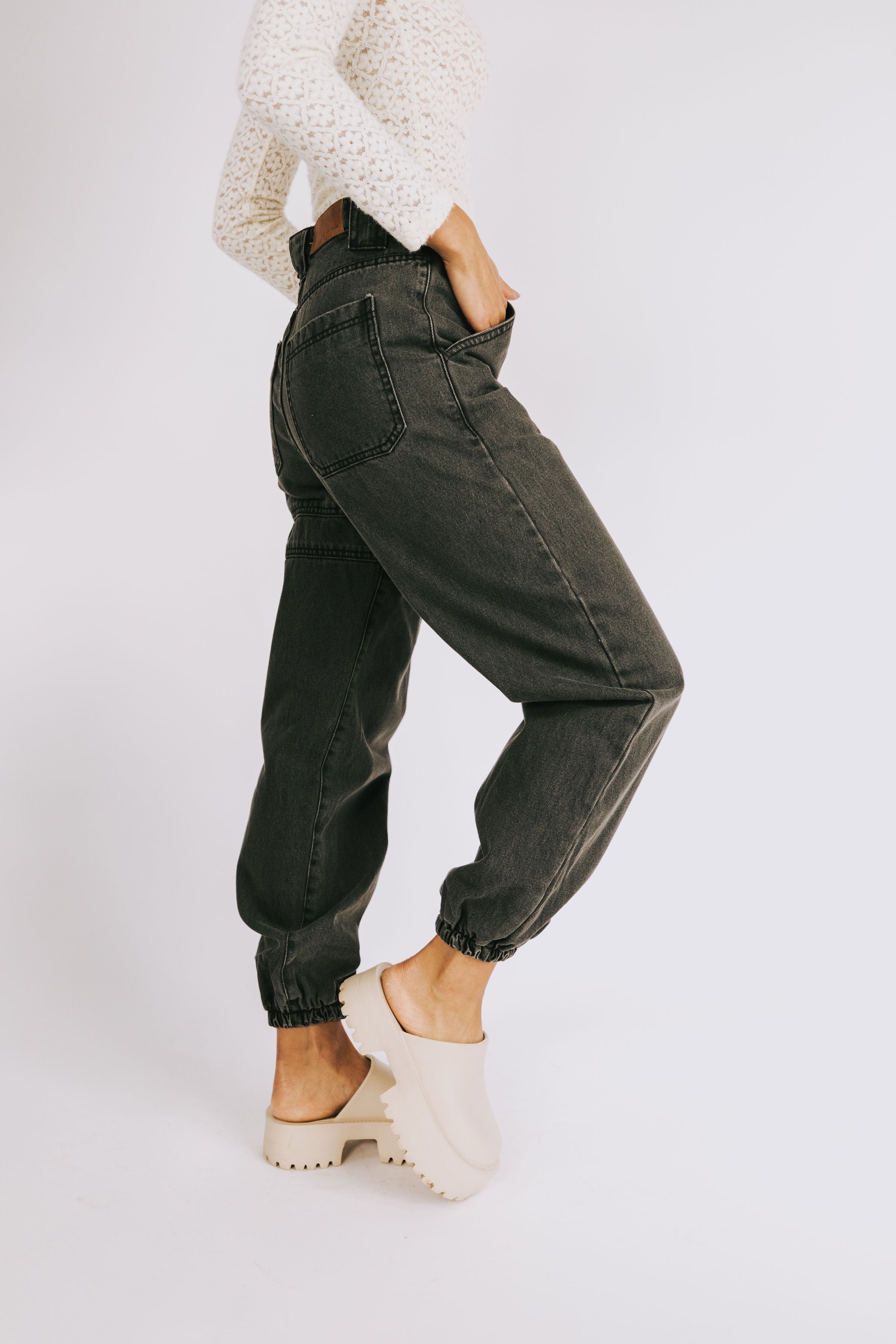 World Of Possibilities Jeans