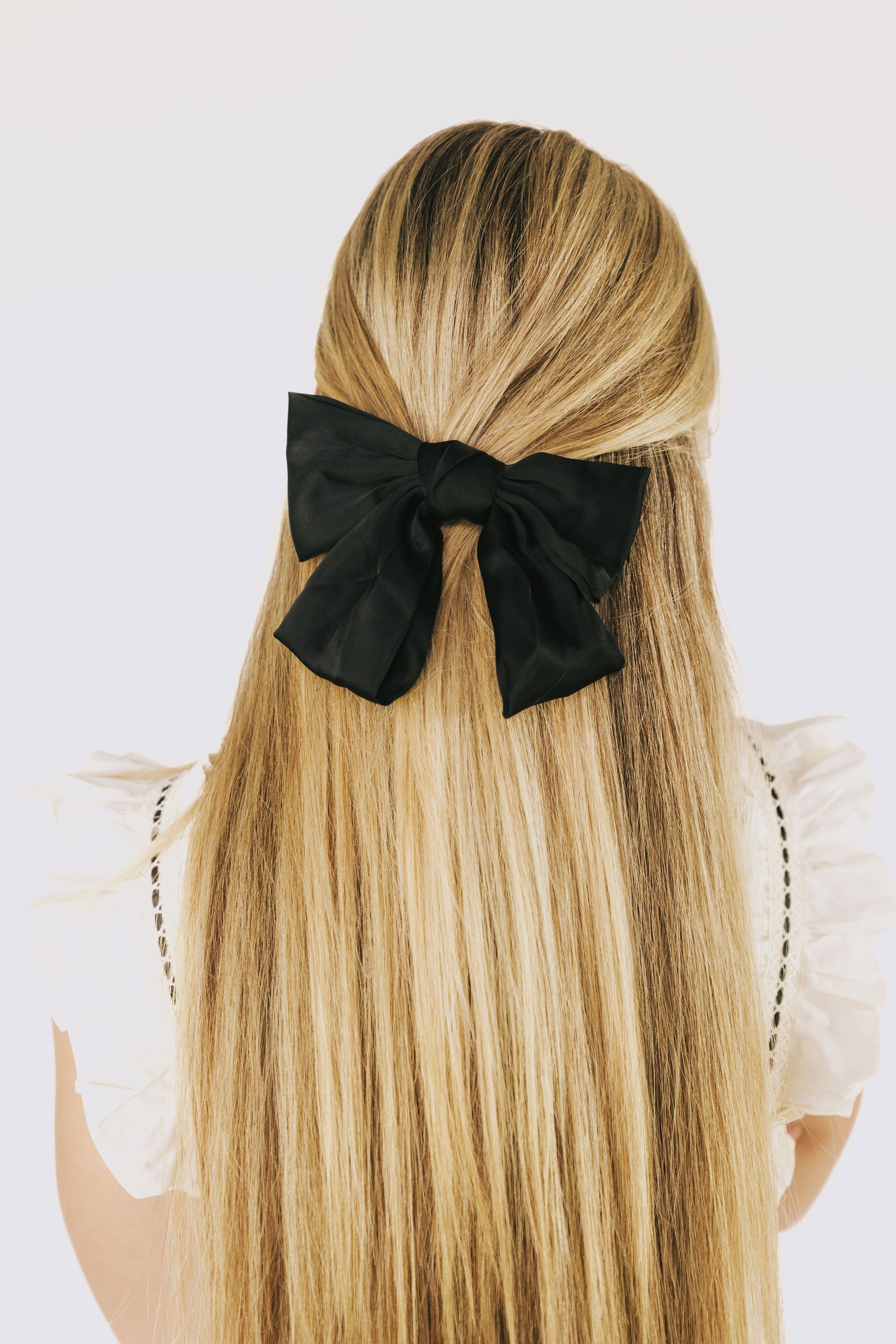Rosy Glow Bow Black
