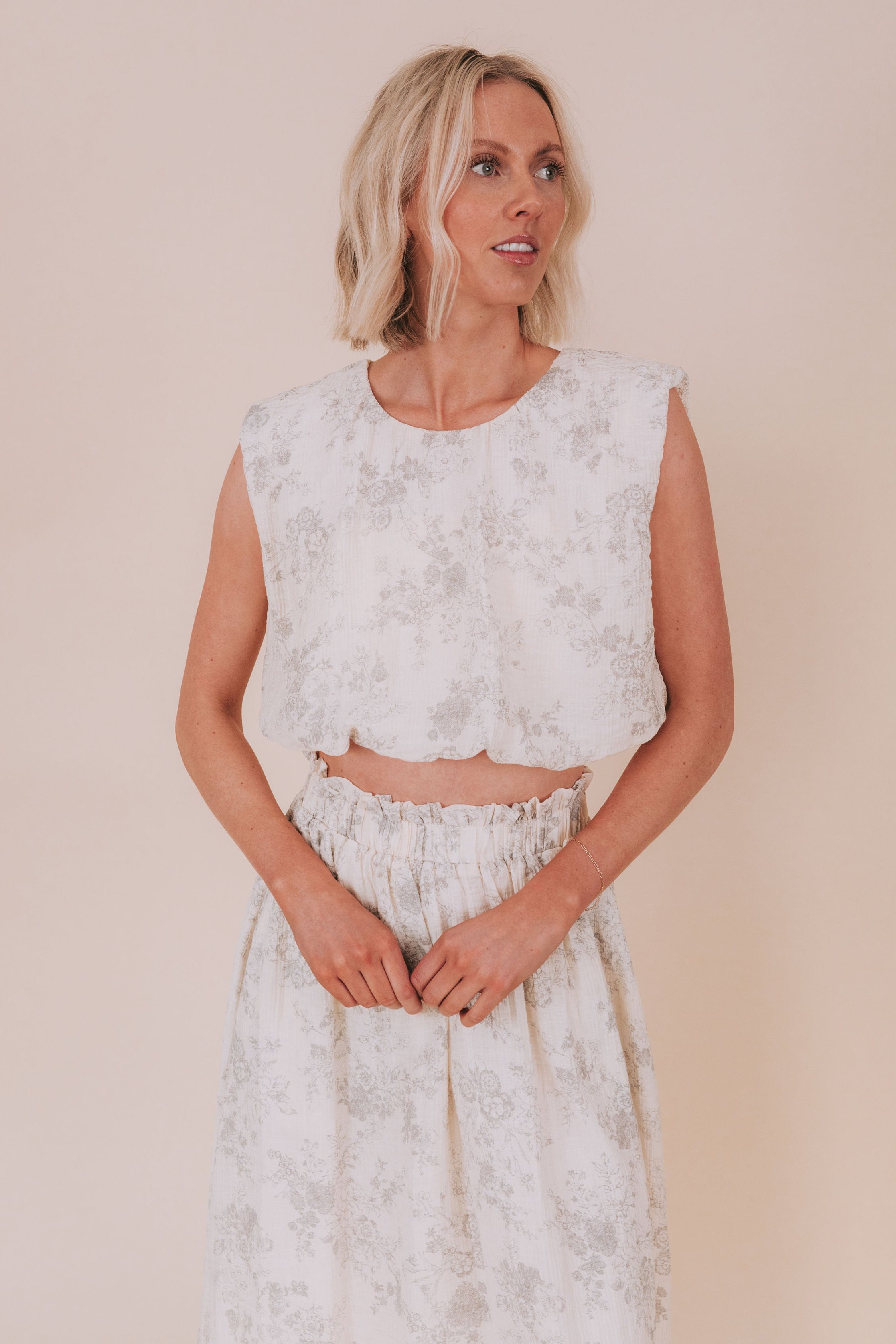 Escape This Town Top