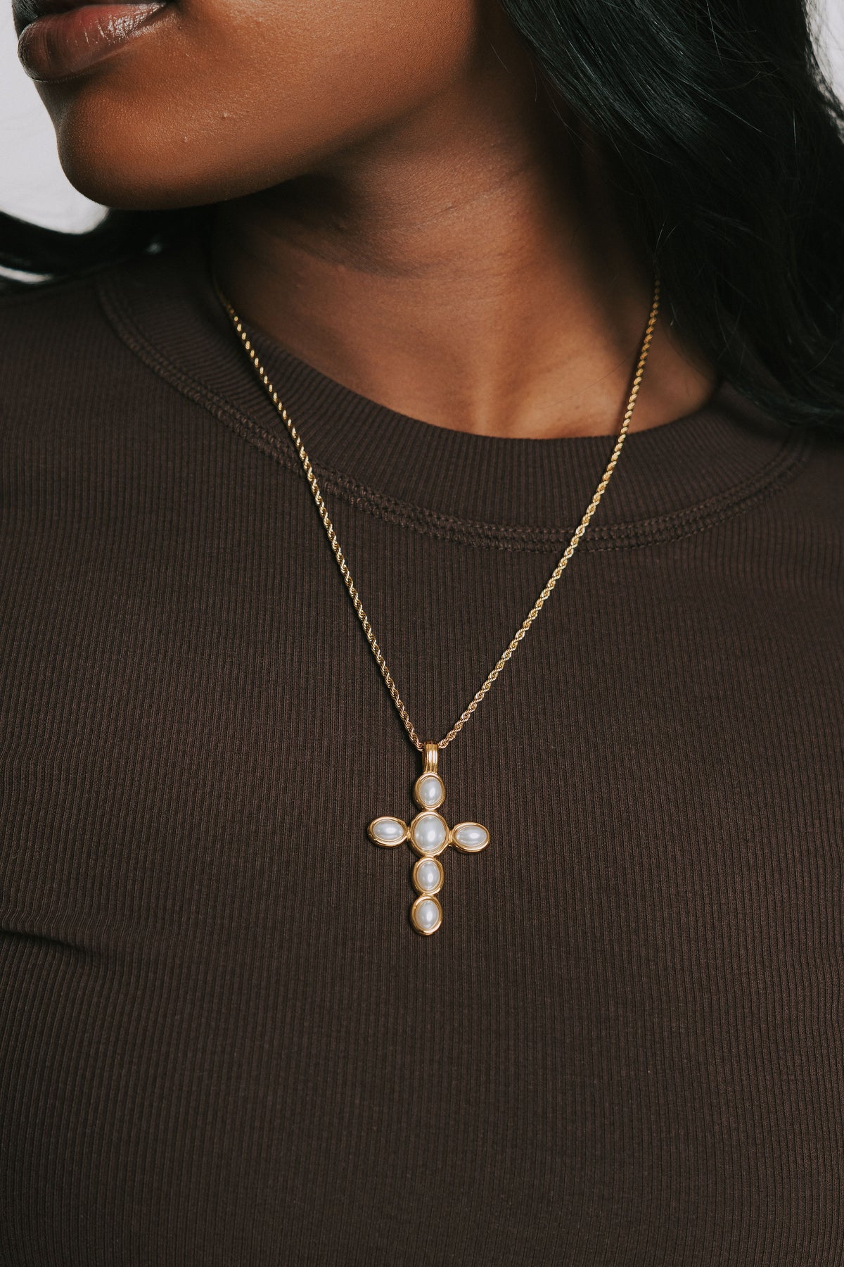 LAUREN KENZIE - Rachel Pearl Cross Necklace