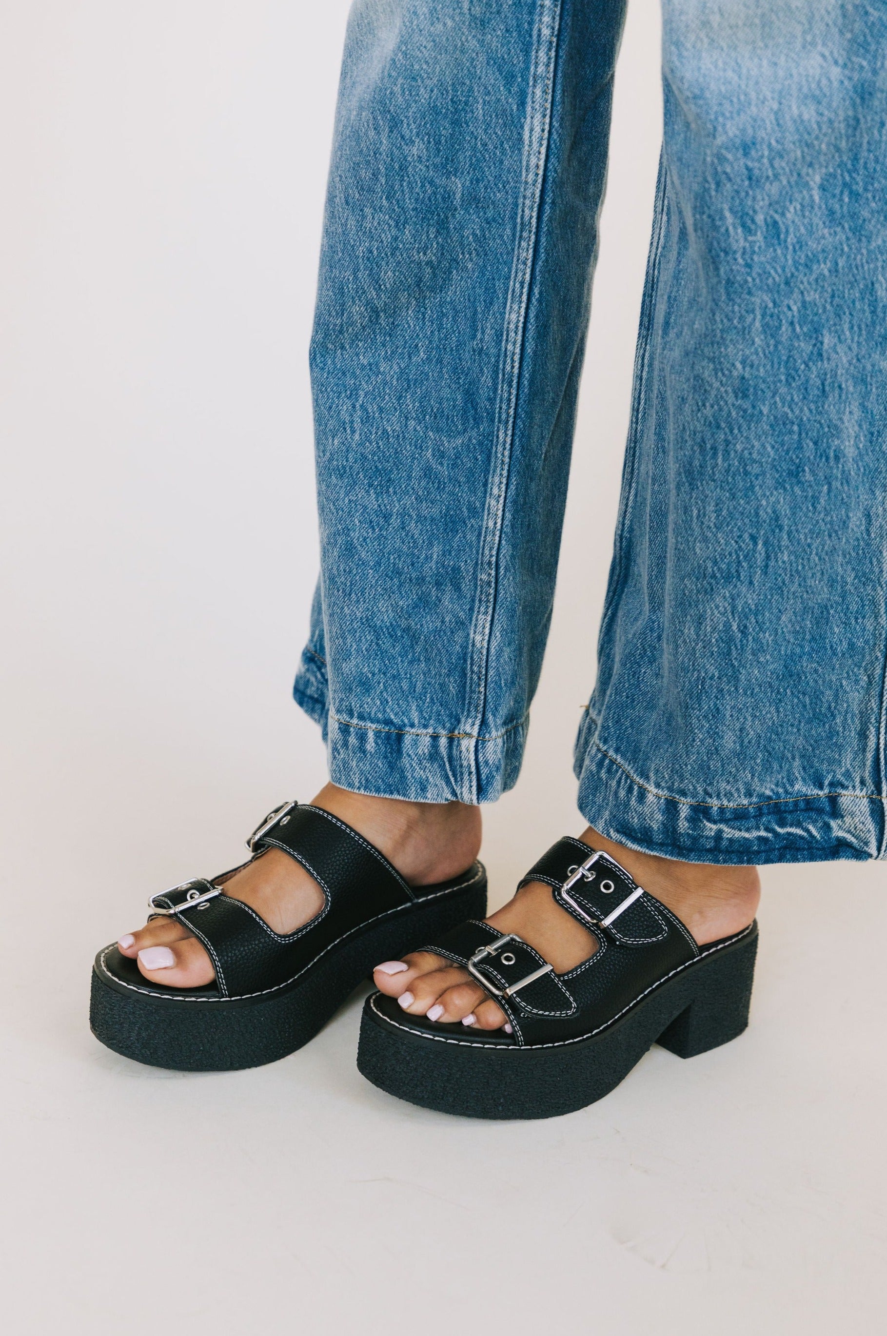 Madden girl dizzy top platform sandals