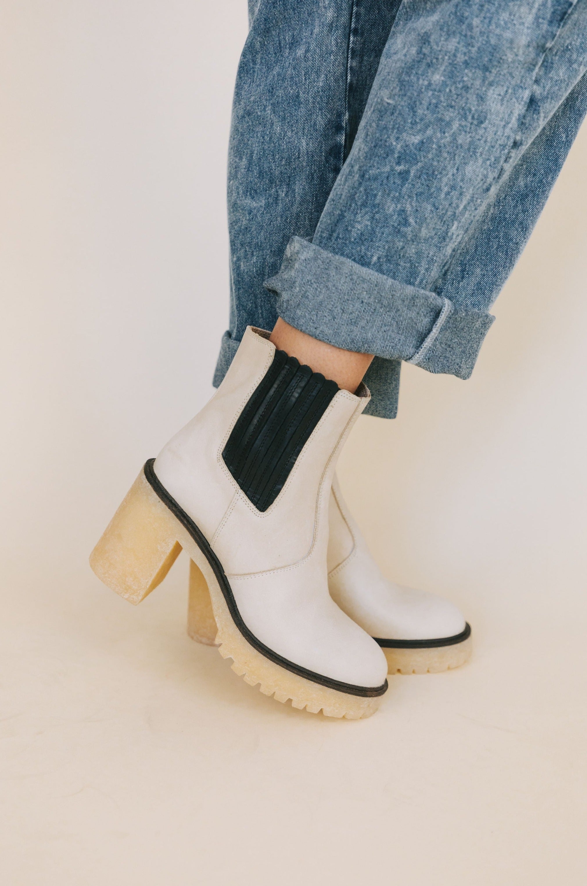 FREE PEOPLE - James Chelsea Boots by Free People in Off White