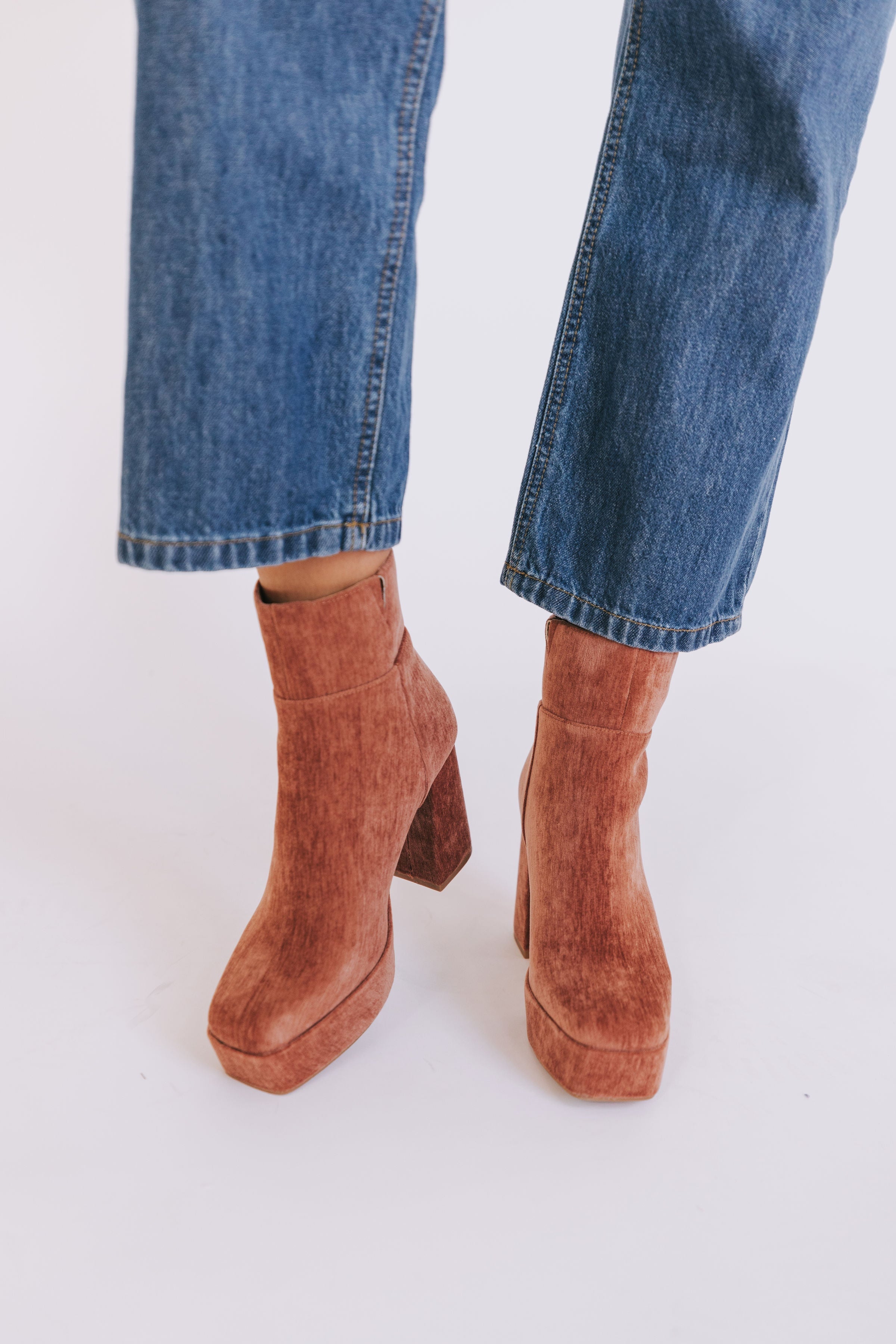 CHINESE LAUNDRY - Norra Velvet Bootie