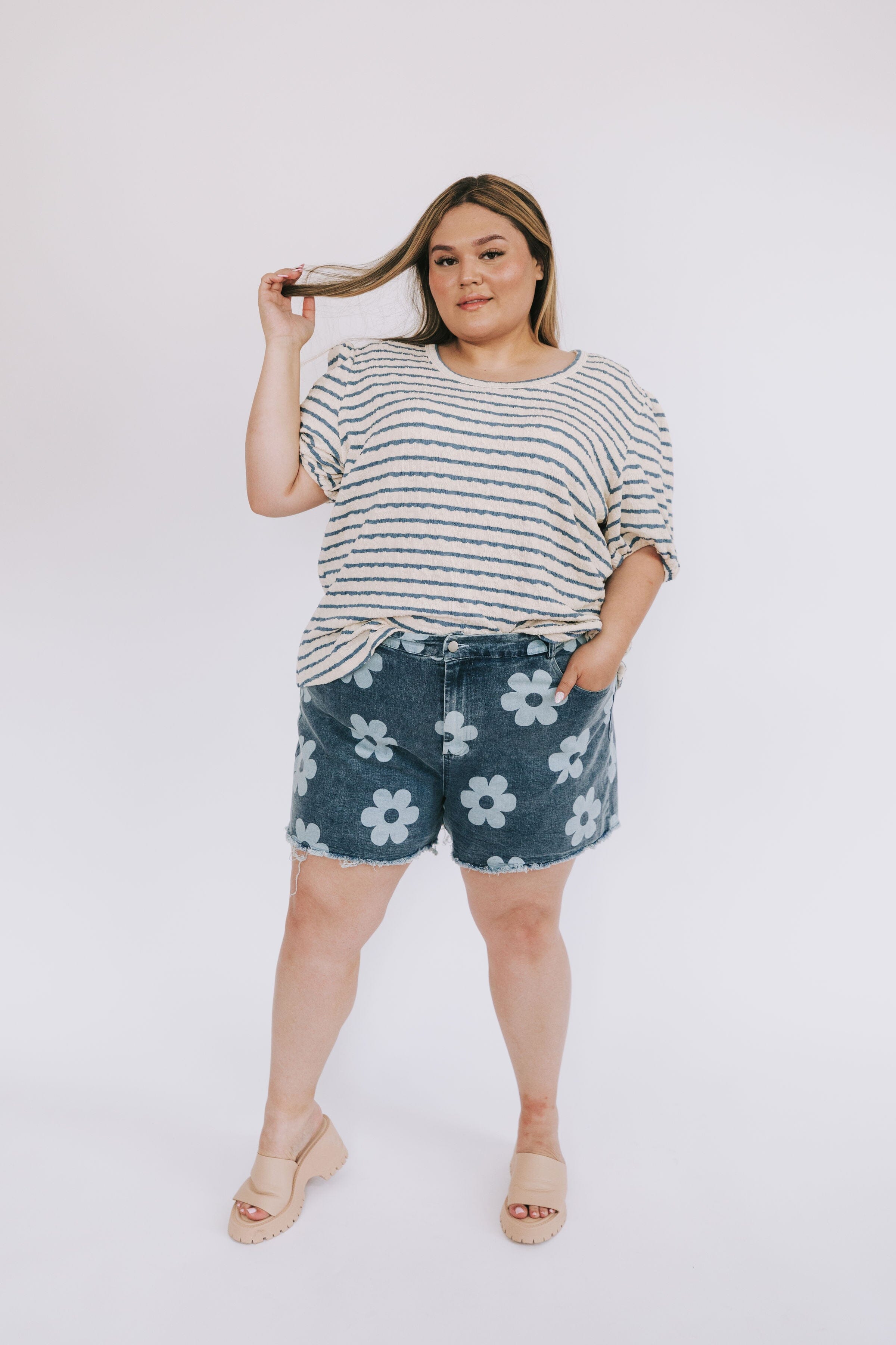 PLUS SIZE - Summer Love Shorts