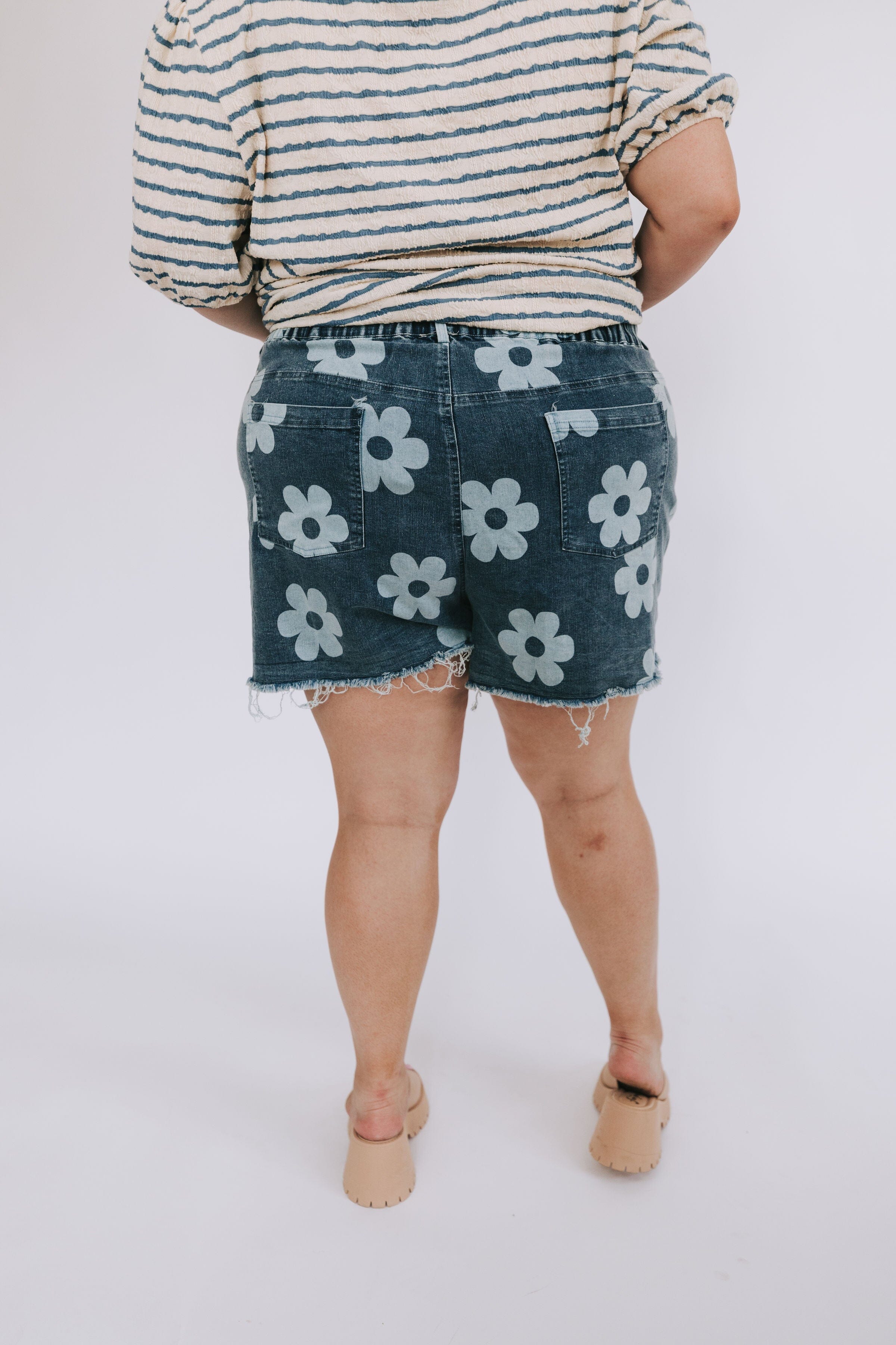 PLUS SIZE - Summer Love Shorts