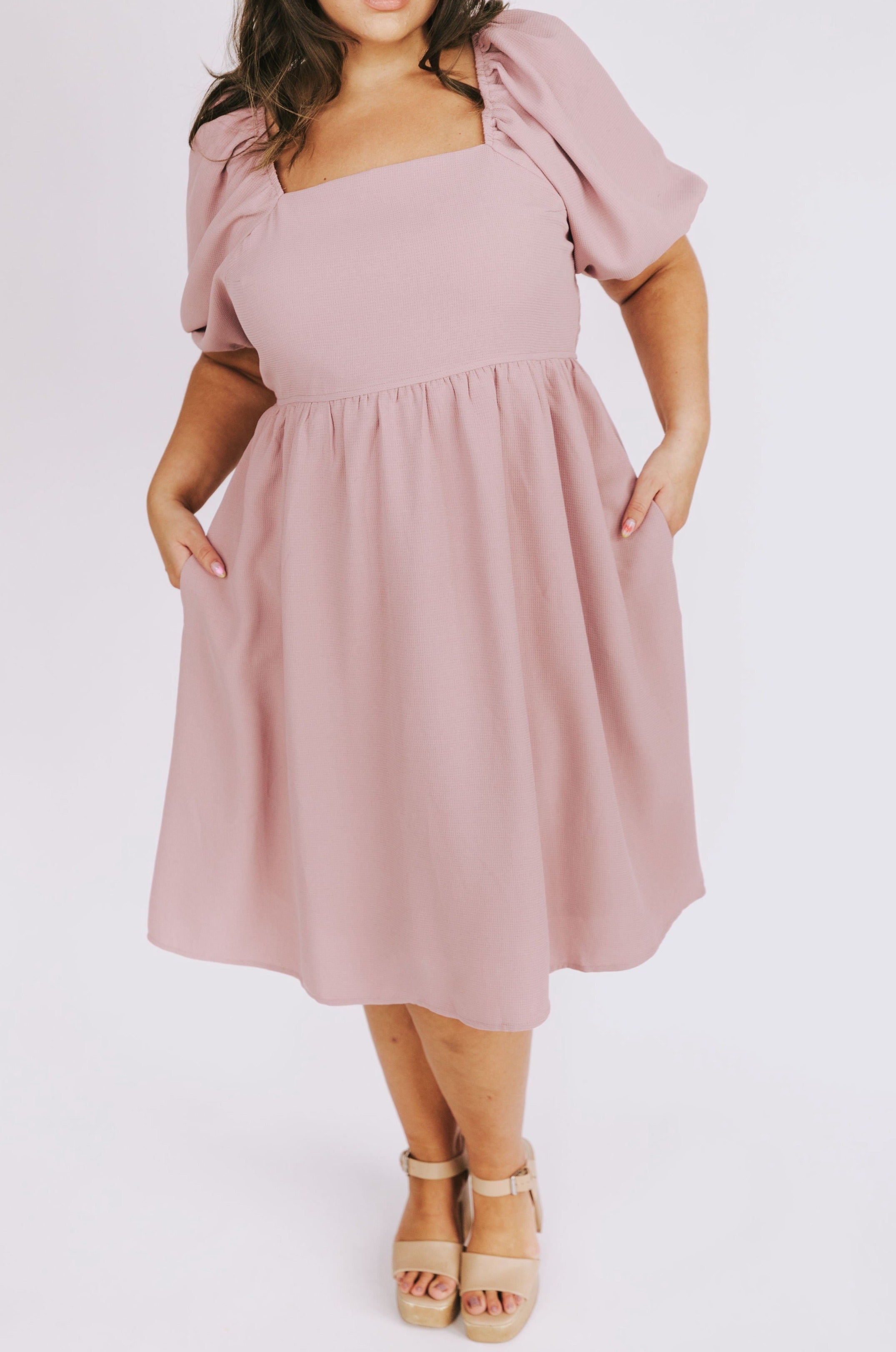 PLUS SIZE - Suddenly Smitten Dress
