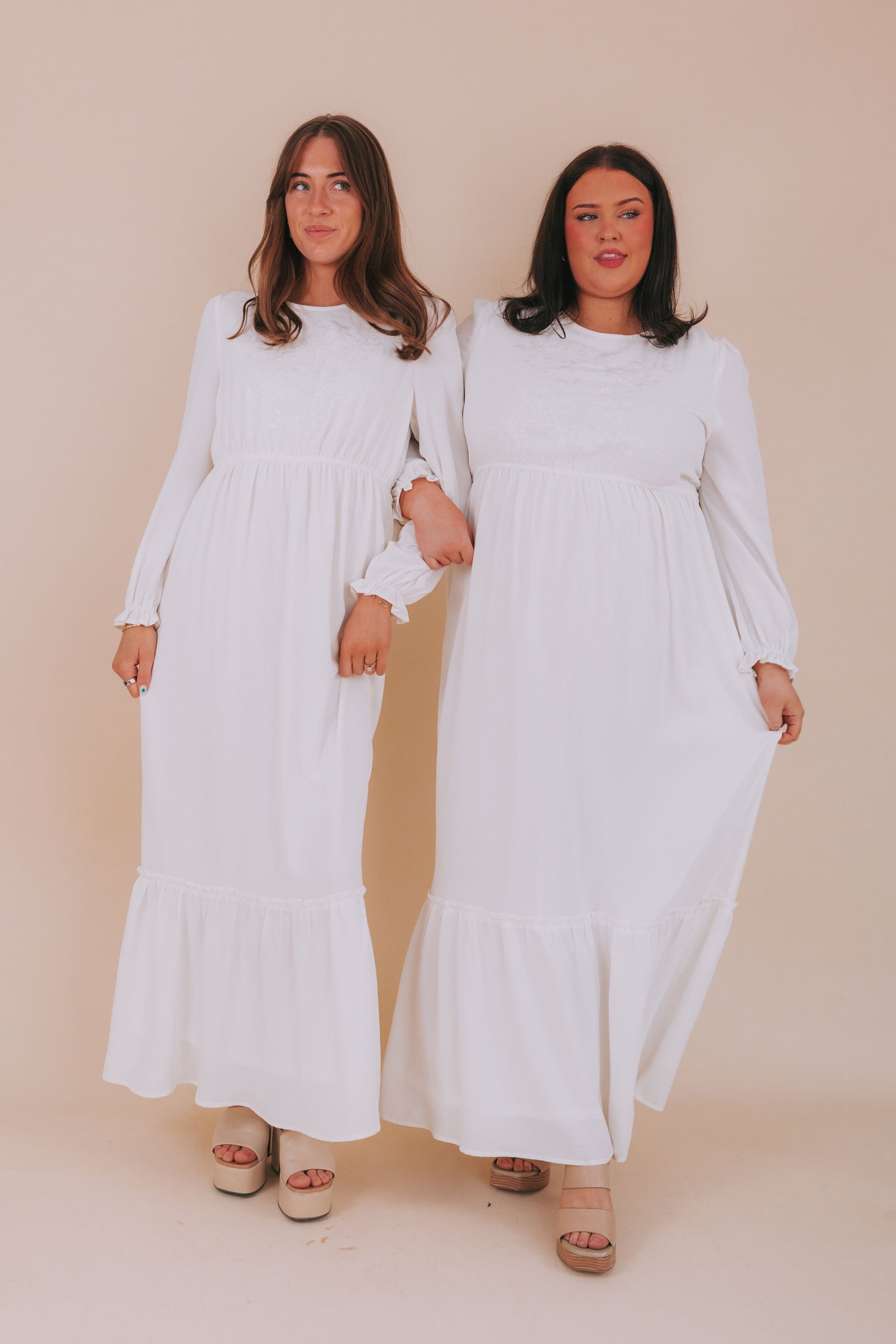 EXCLUSIVE - The White: Phyllis