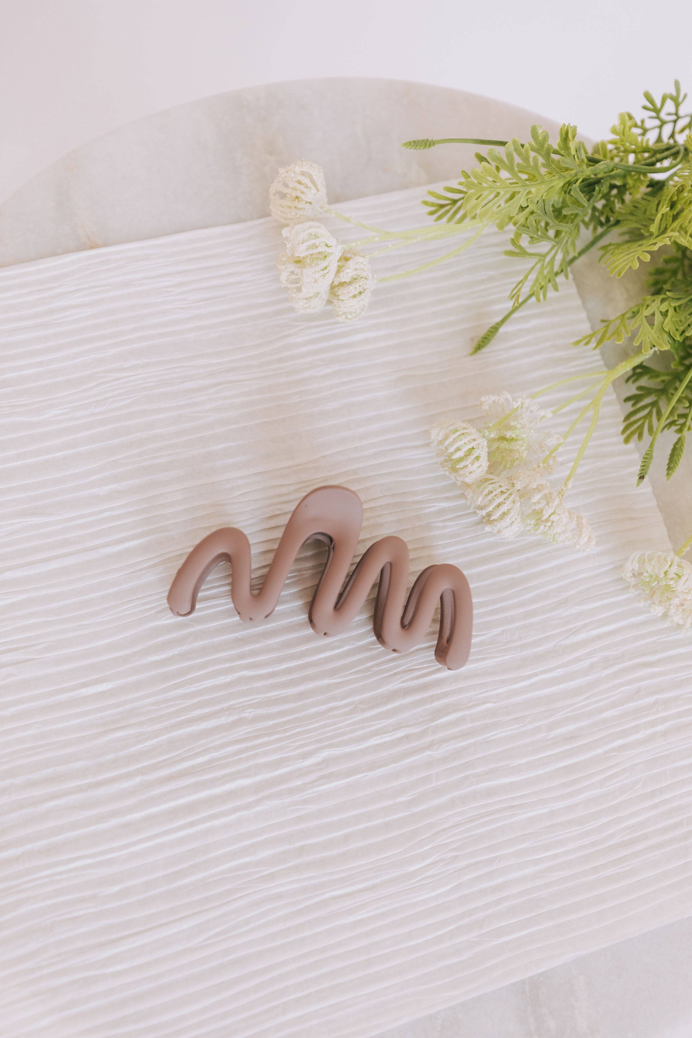 New Wave Claw Clip - 3 Colors!