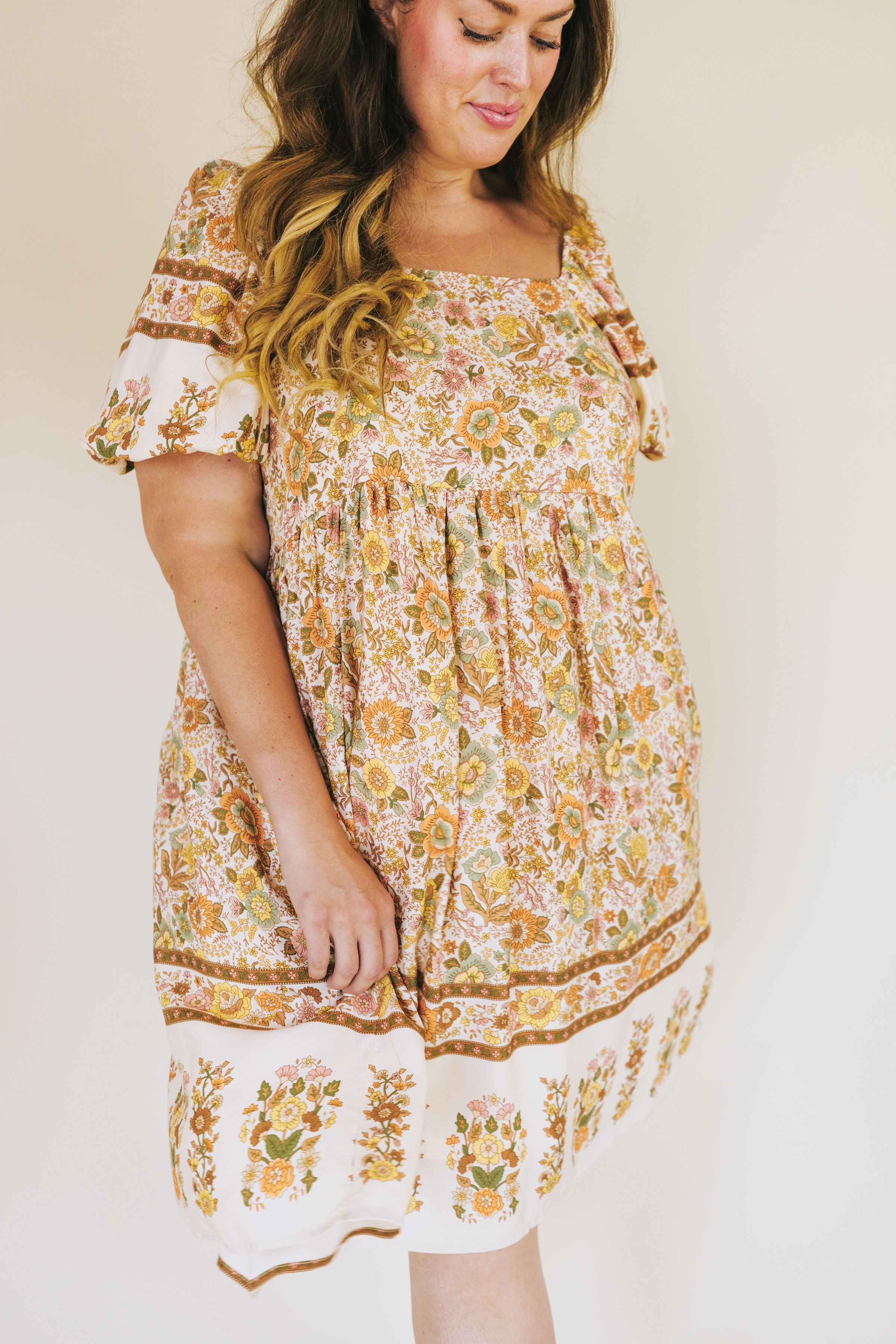 PLUS SIZE - Turn Back Time Dress