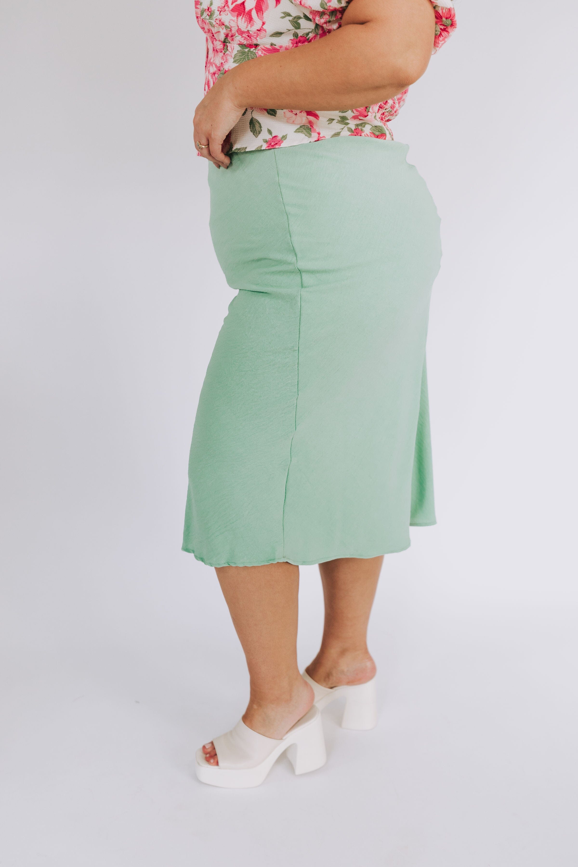 PLUS SIZE - Moth To A Flame Skirt