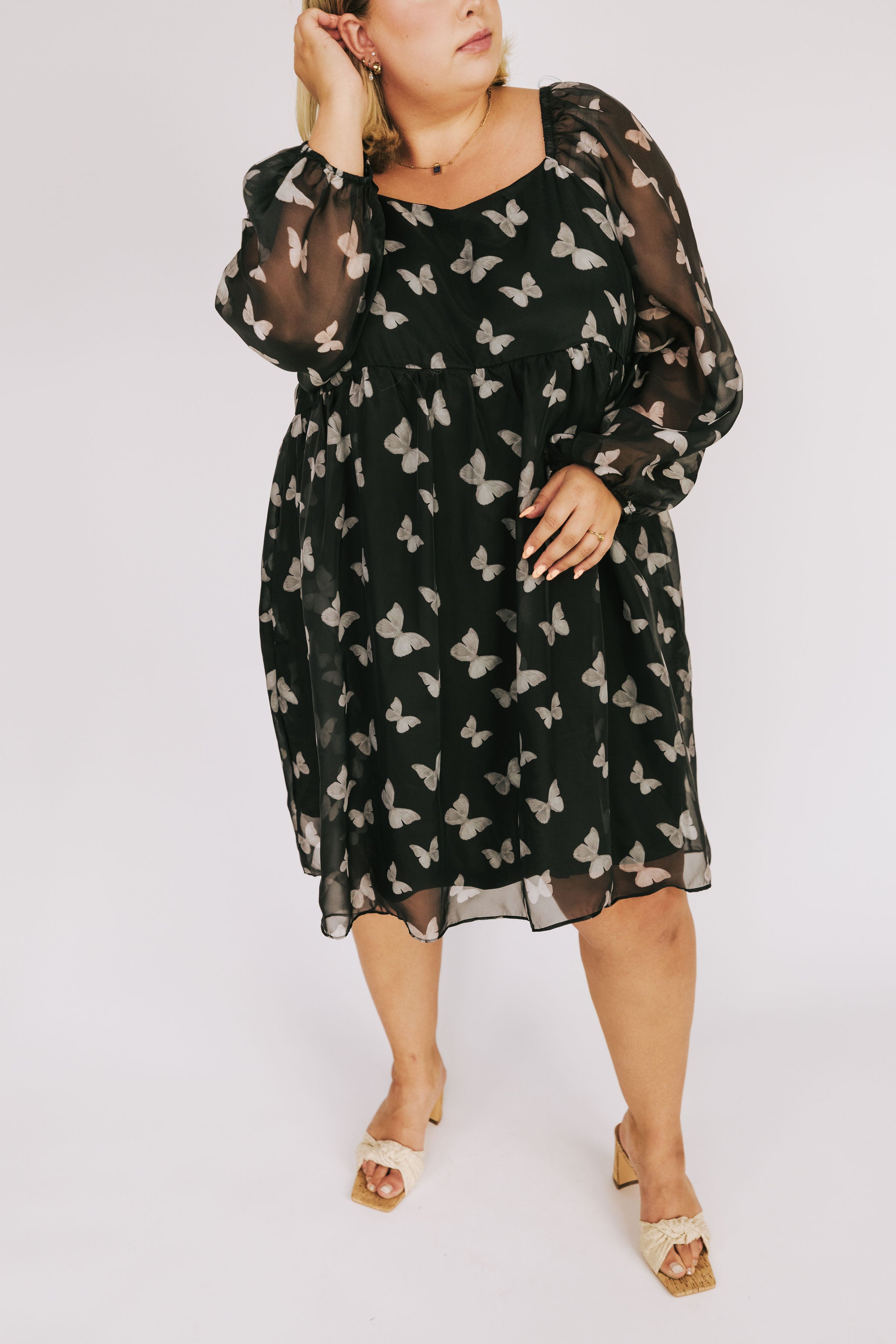 PLUS SIZE - Butterfly Effect Dress