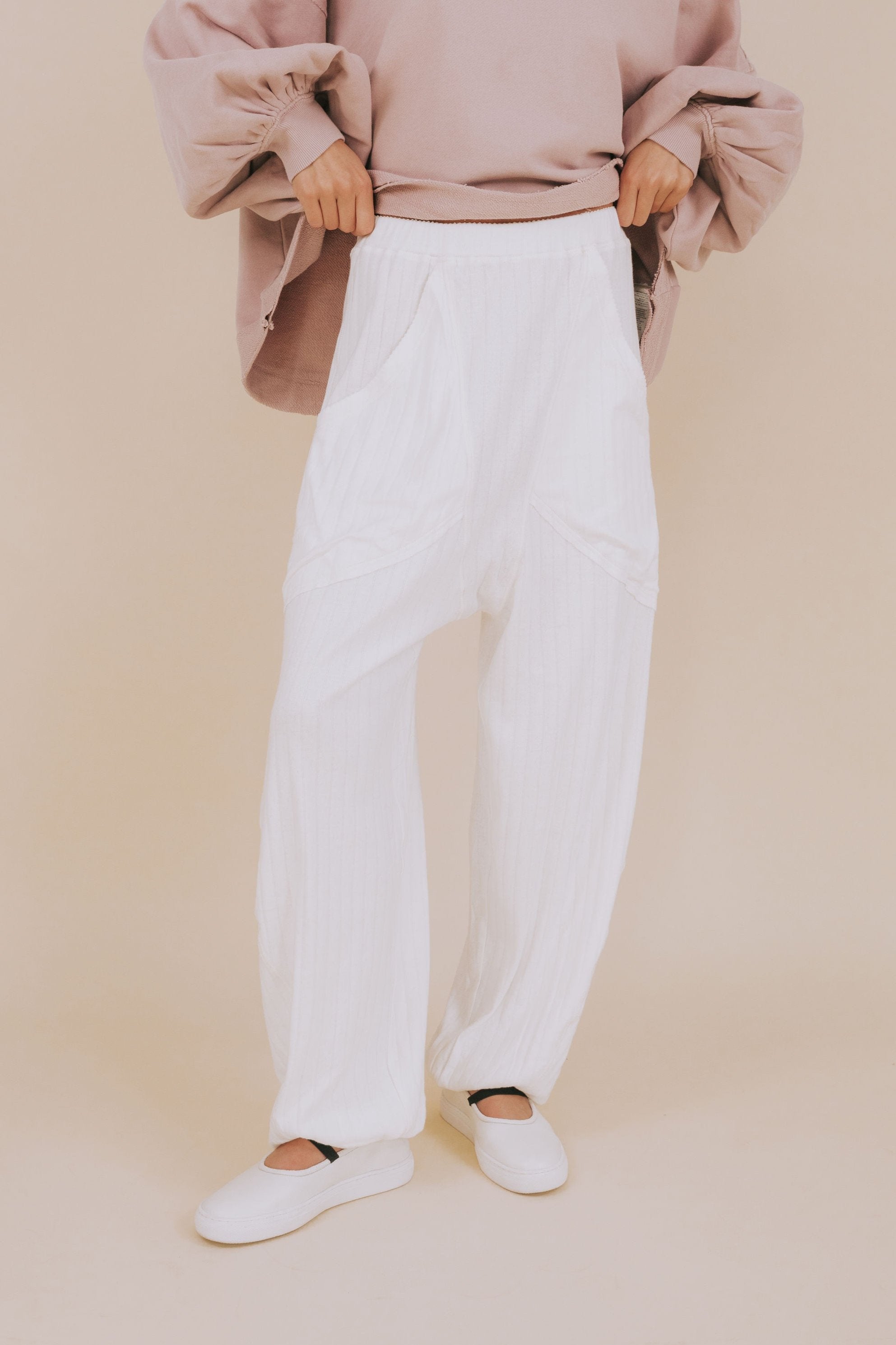 FREE PEOPLE - Coffee Chat Jogger by Free People in Sugar Swizzle