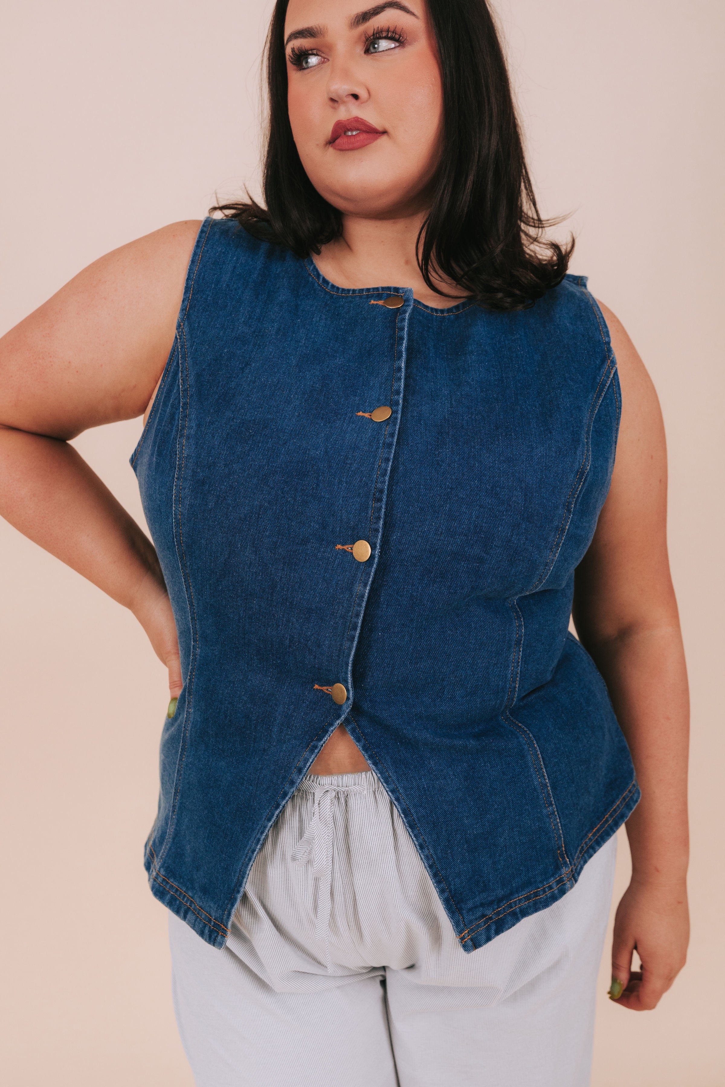 PLUS SIZE - No Stopping Us Vest