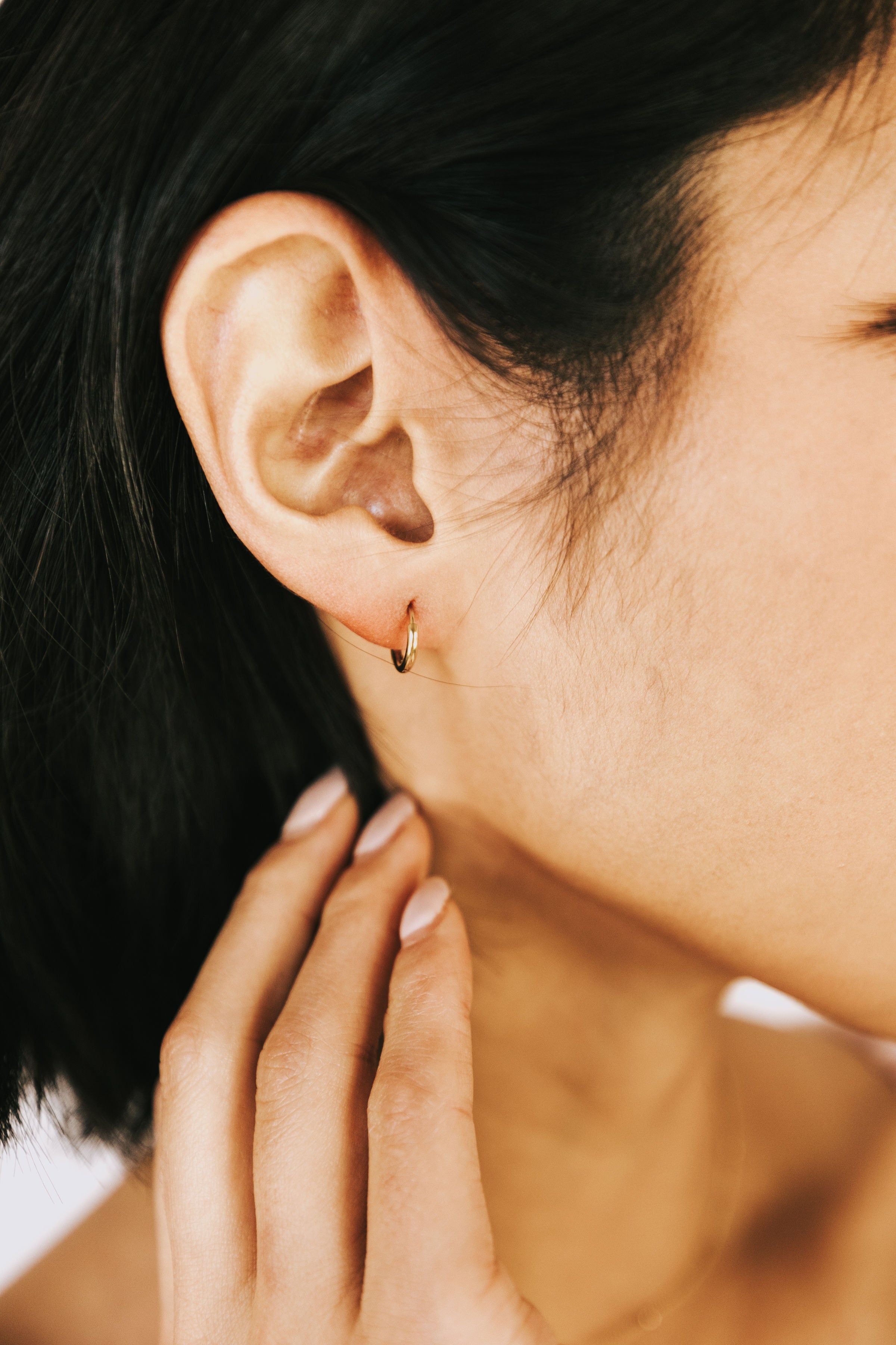 Navigate Radiance Mini Hoop Earrings - 5 Sizes 7mm