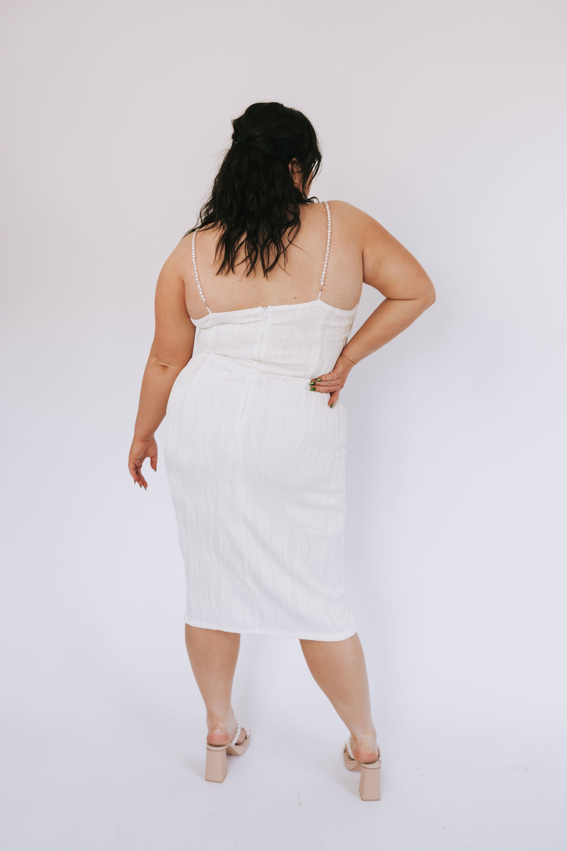 PLUS SIZE - Enchanted Love Dress