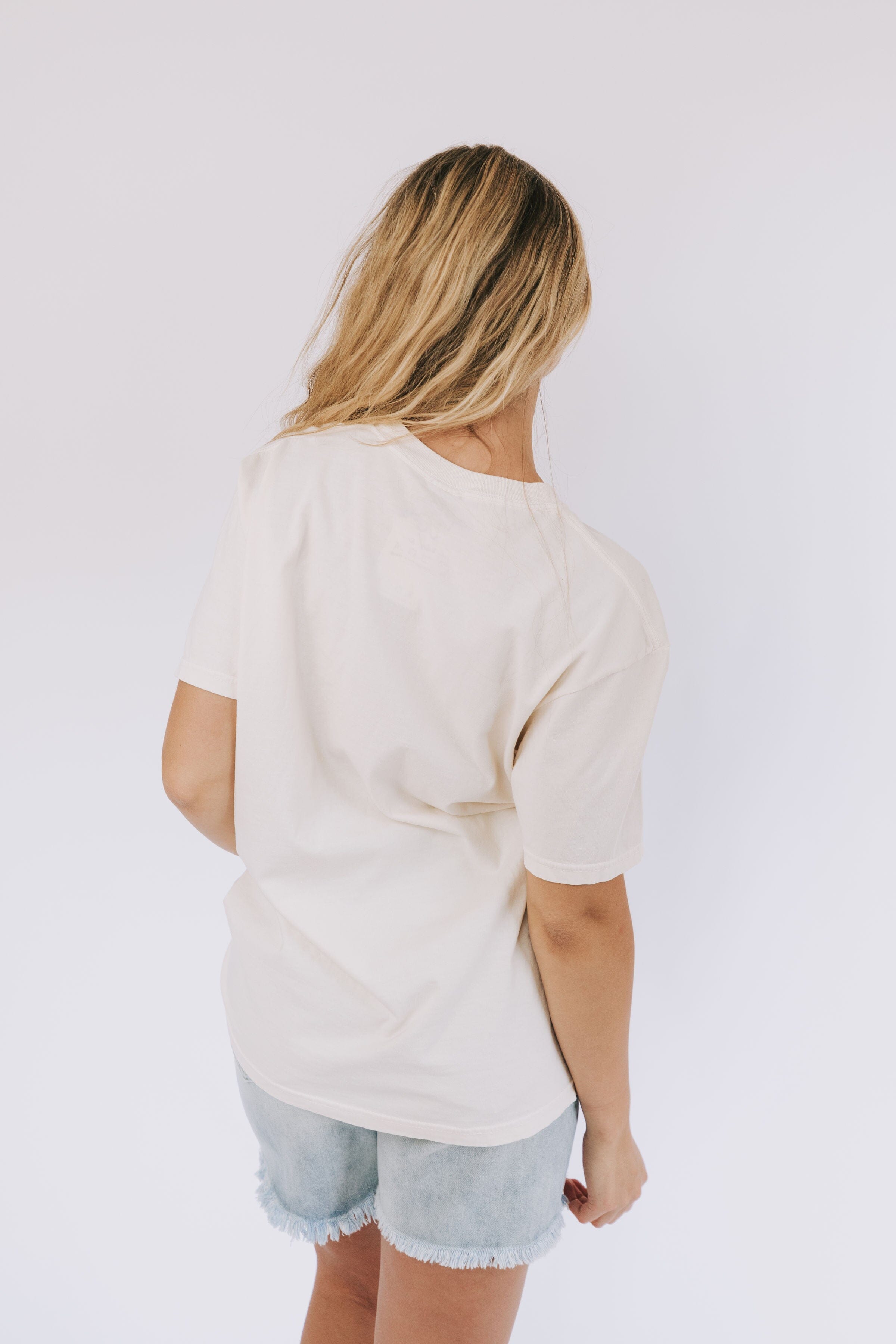 Do It With Love Graphic Tee- Extended Sizes!