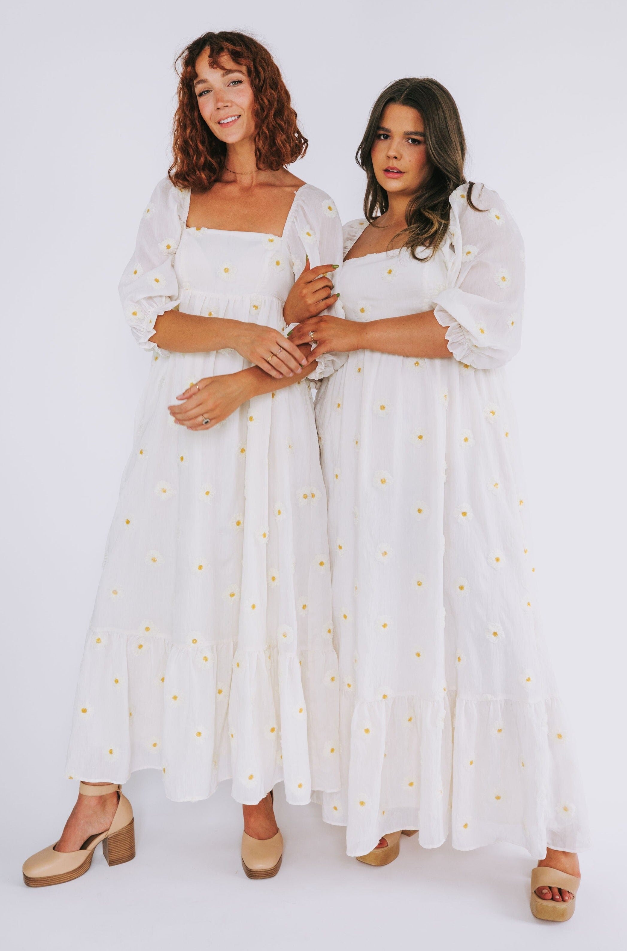 EXCLUSIVE - Summer Glow Dress