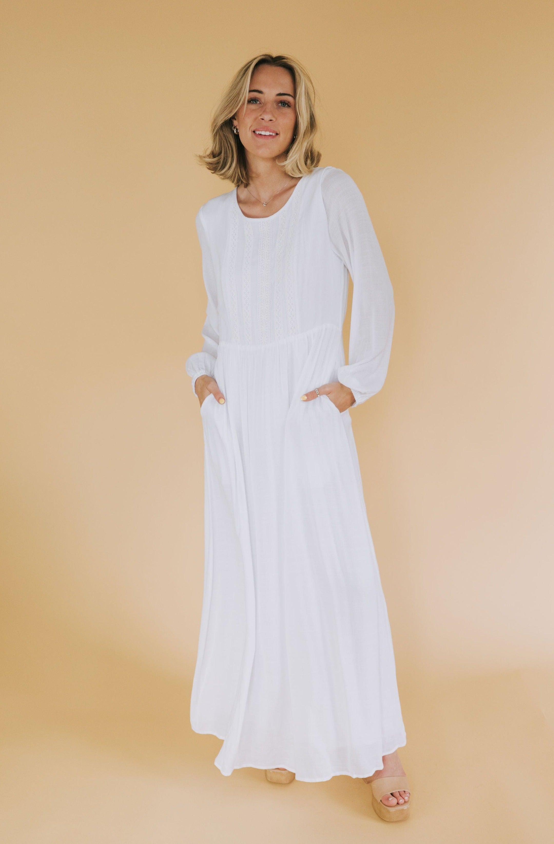 The White: Amanda
