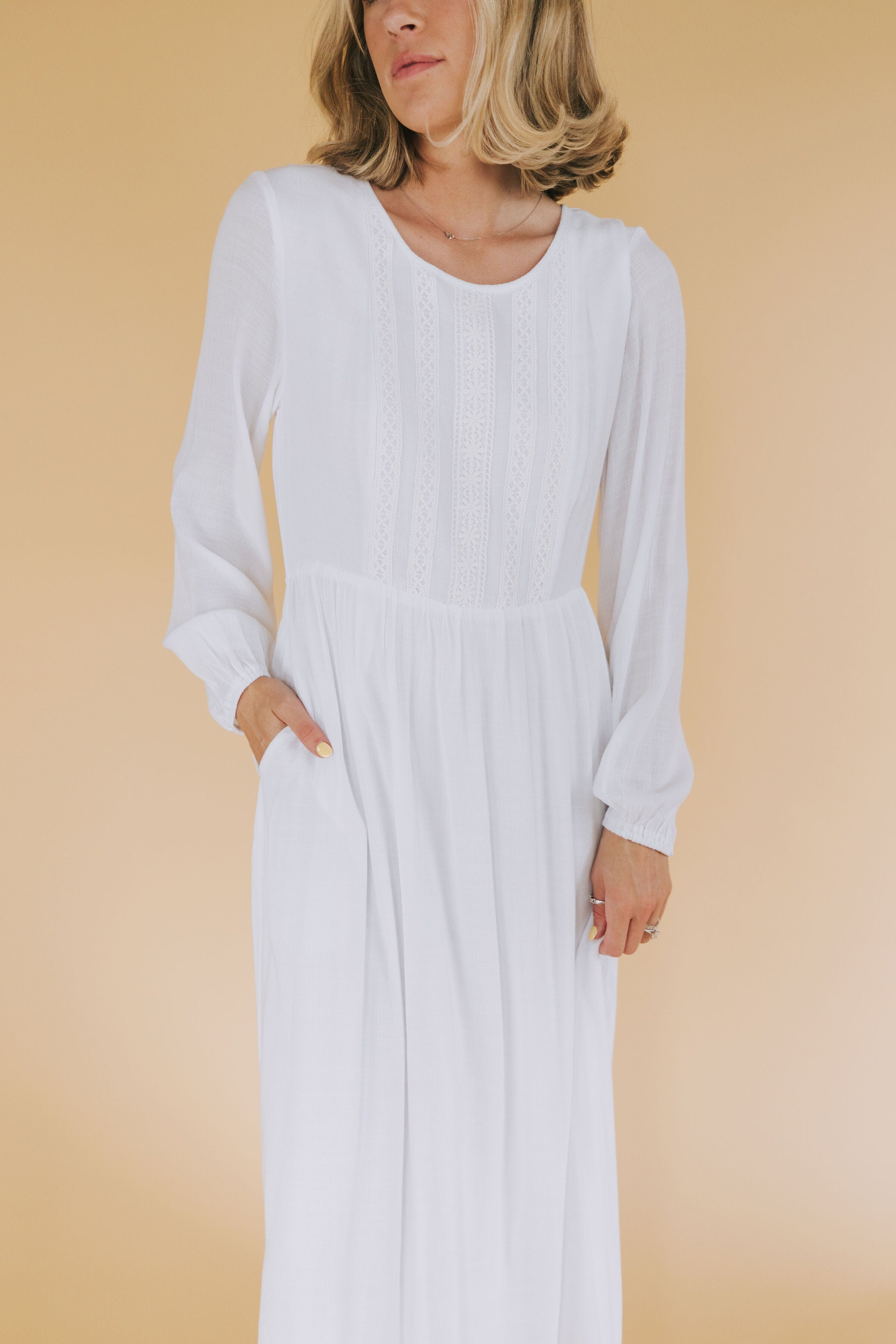 The White: Amanda