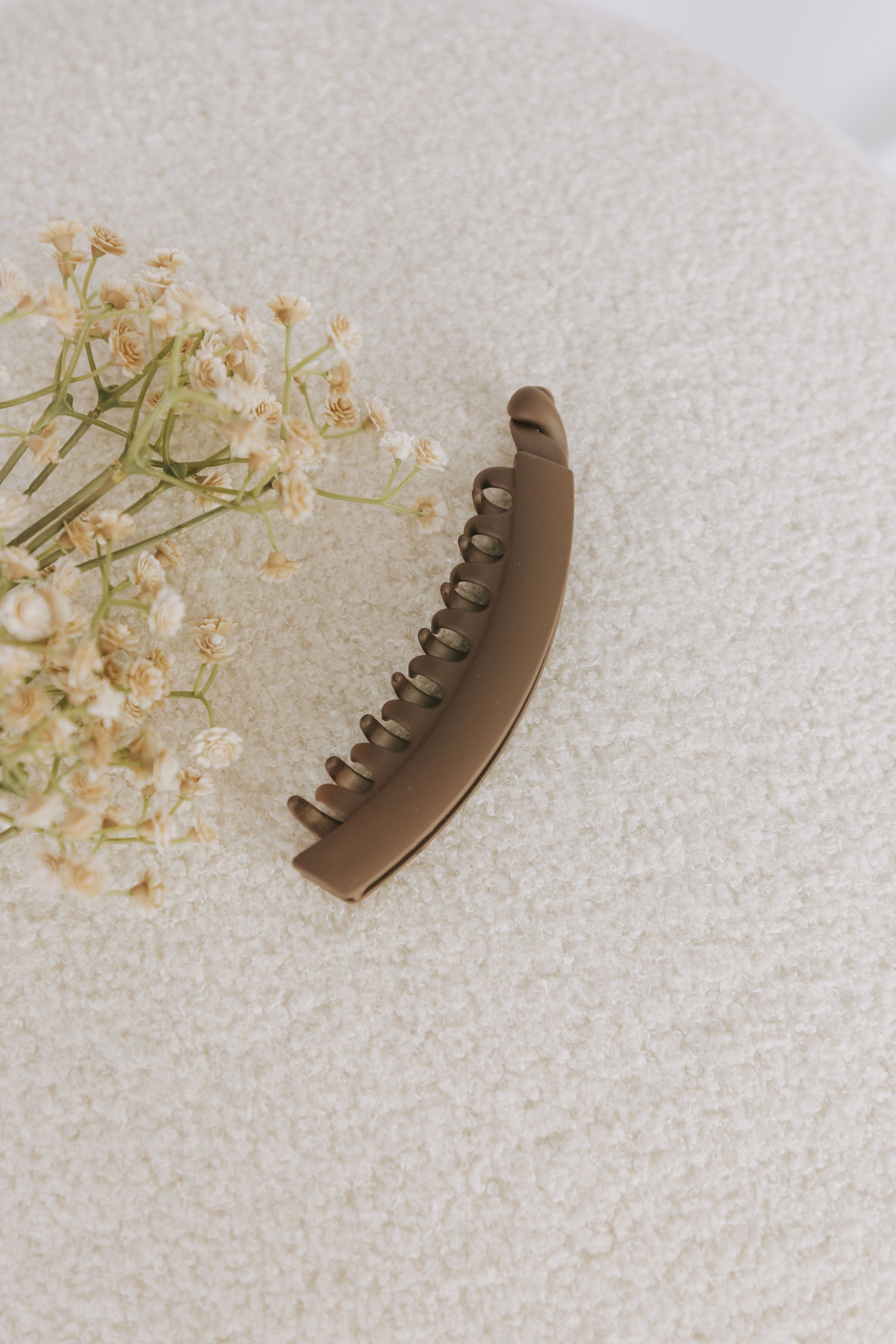 Smile Wide Banana Claw Clip