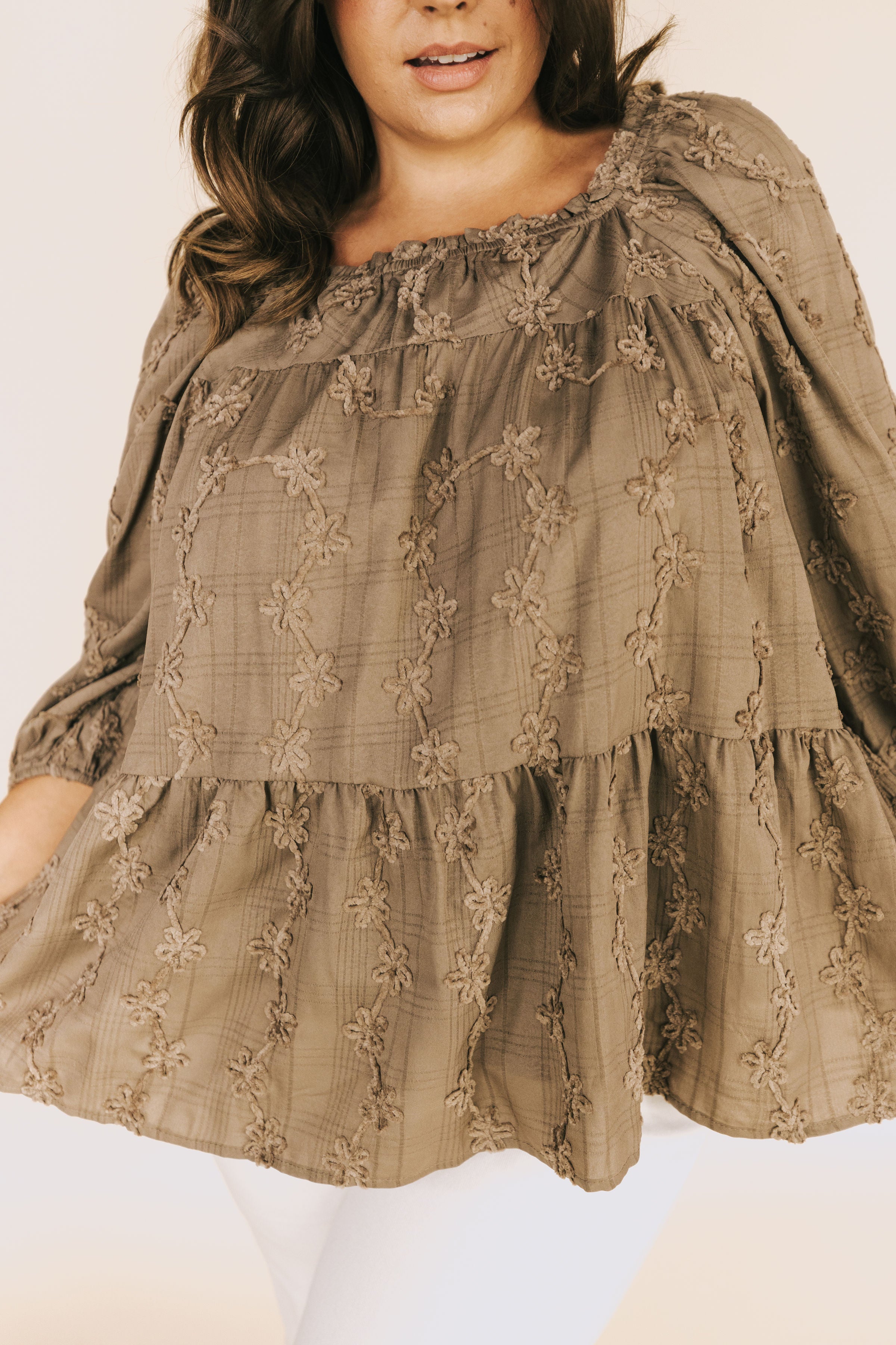 PLUS SIZE - Chasing Dreams Top