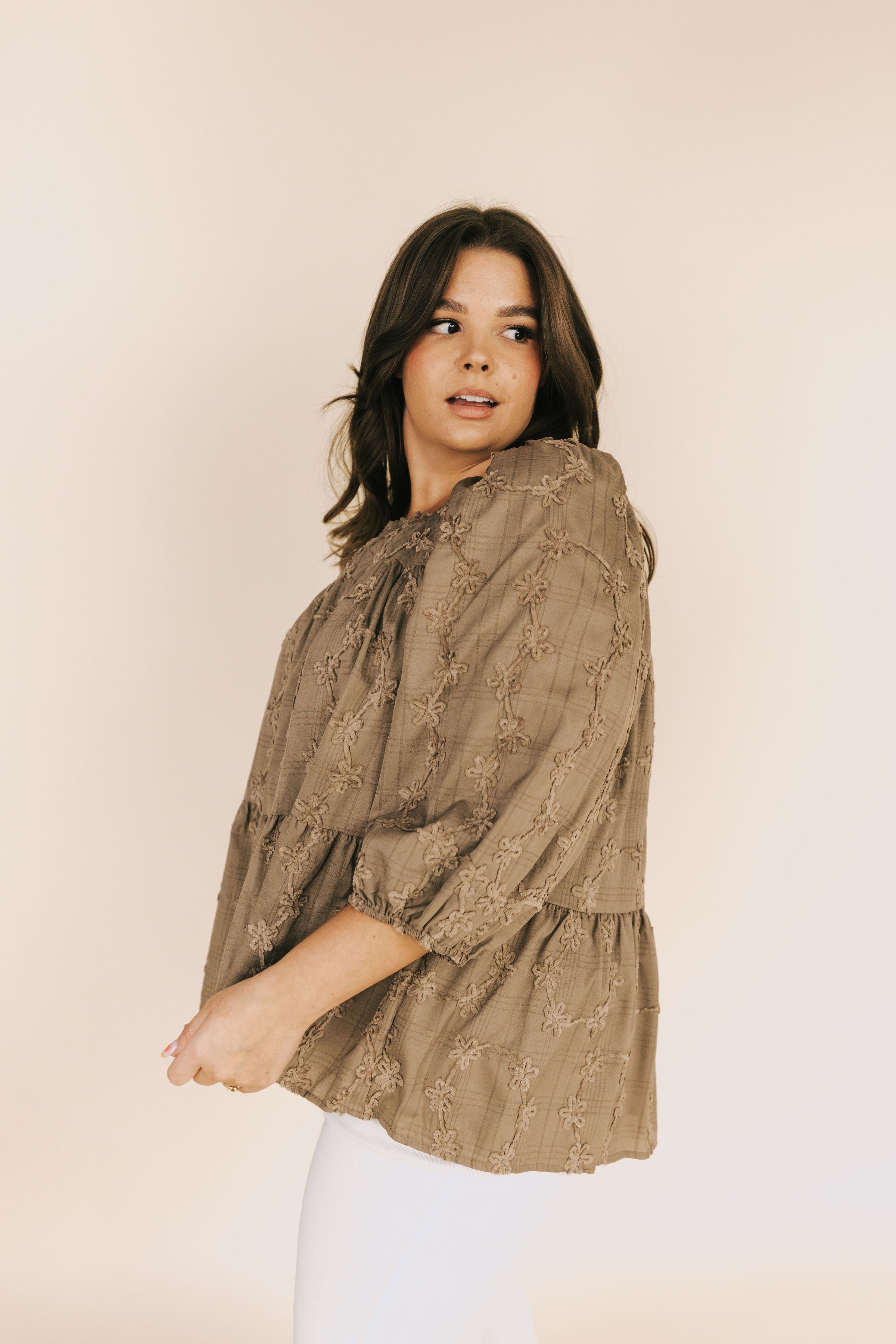 PLUS SIZE - Chasing Dreams Top
