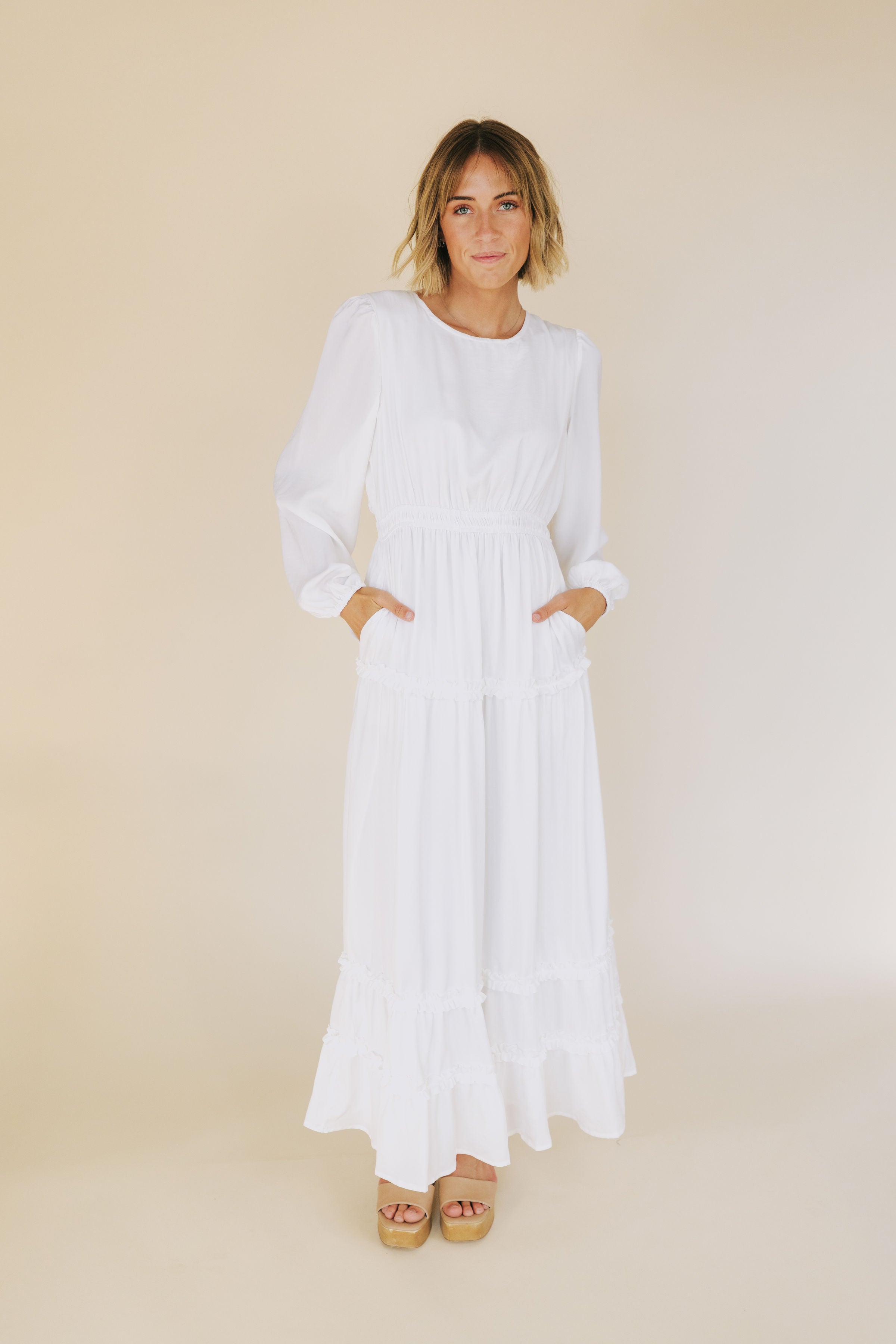 The White: Monica