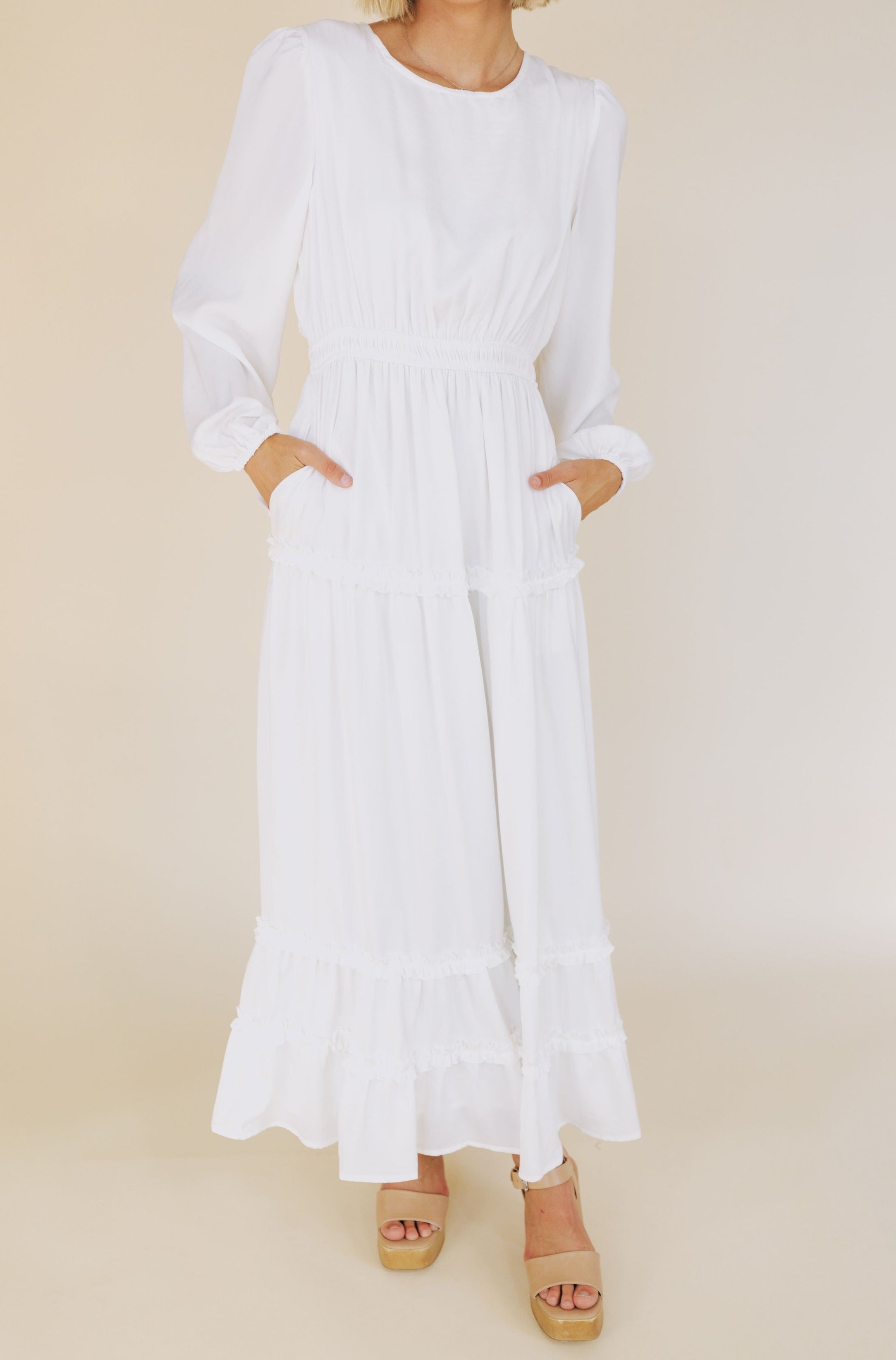 The White: Monica