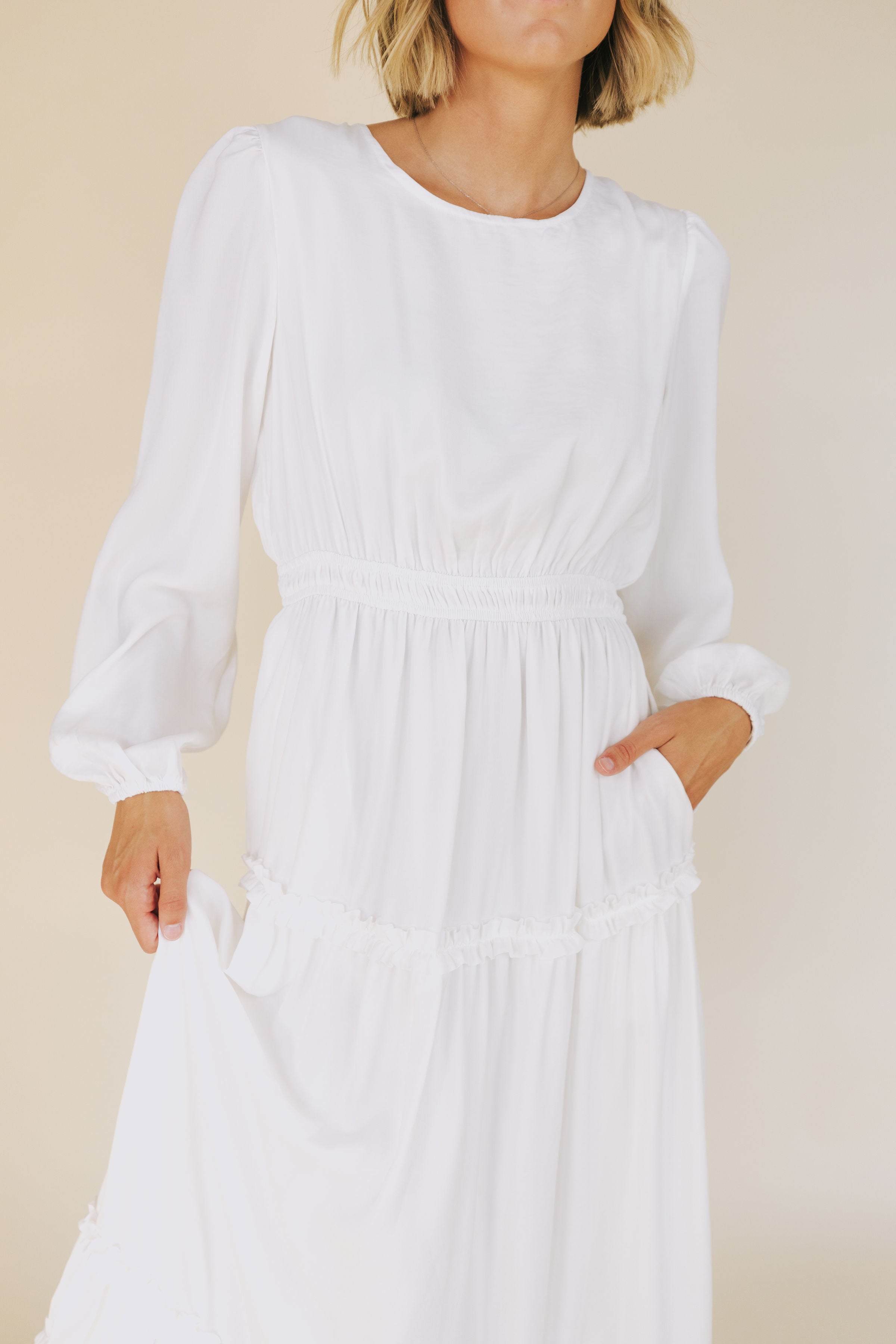 The White: Monica
