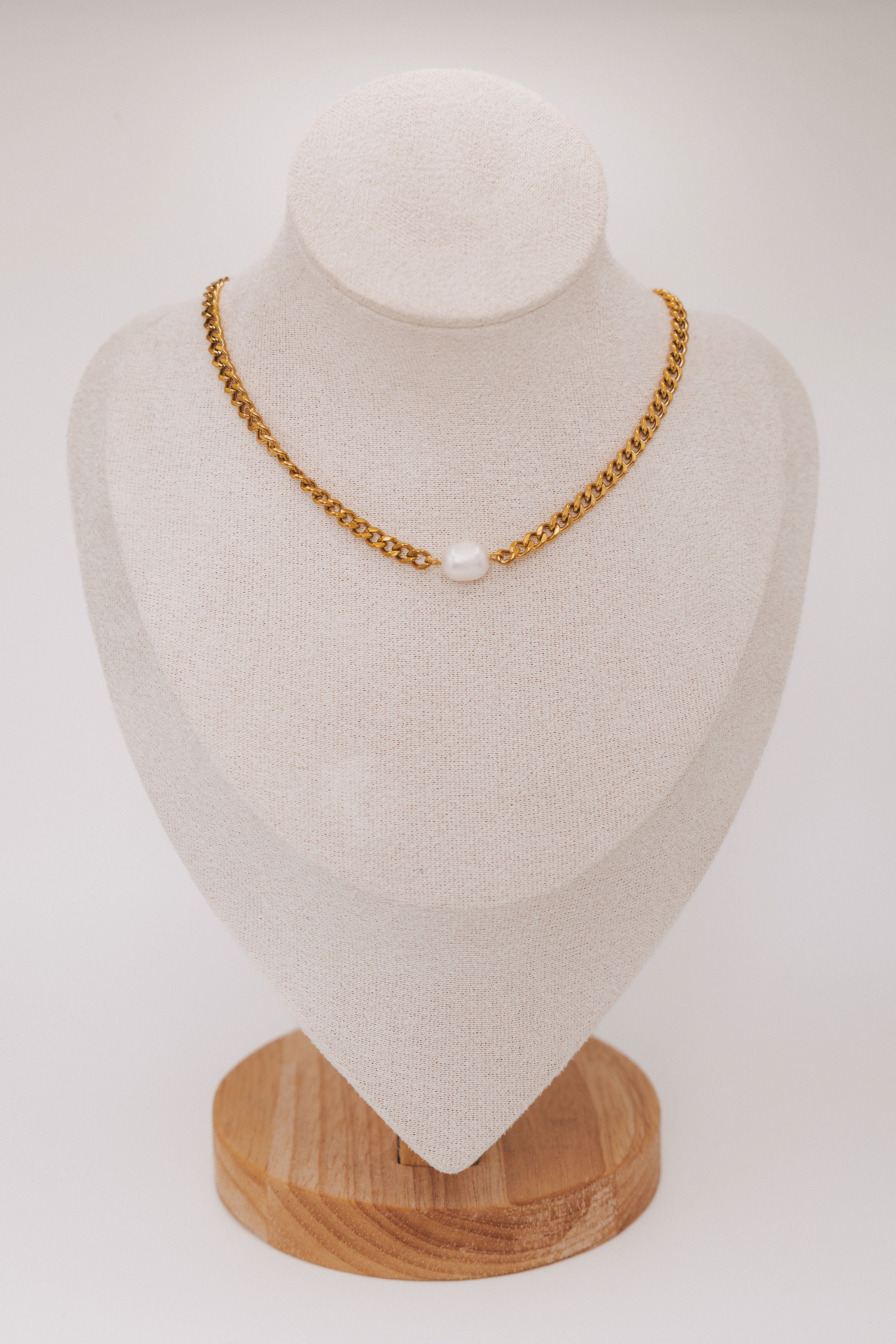 Reminiscing Necklace - 18K Gold Plated