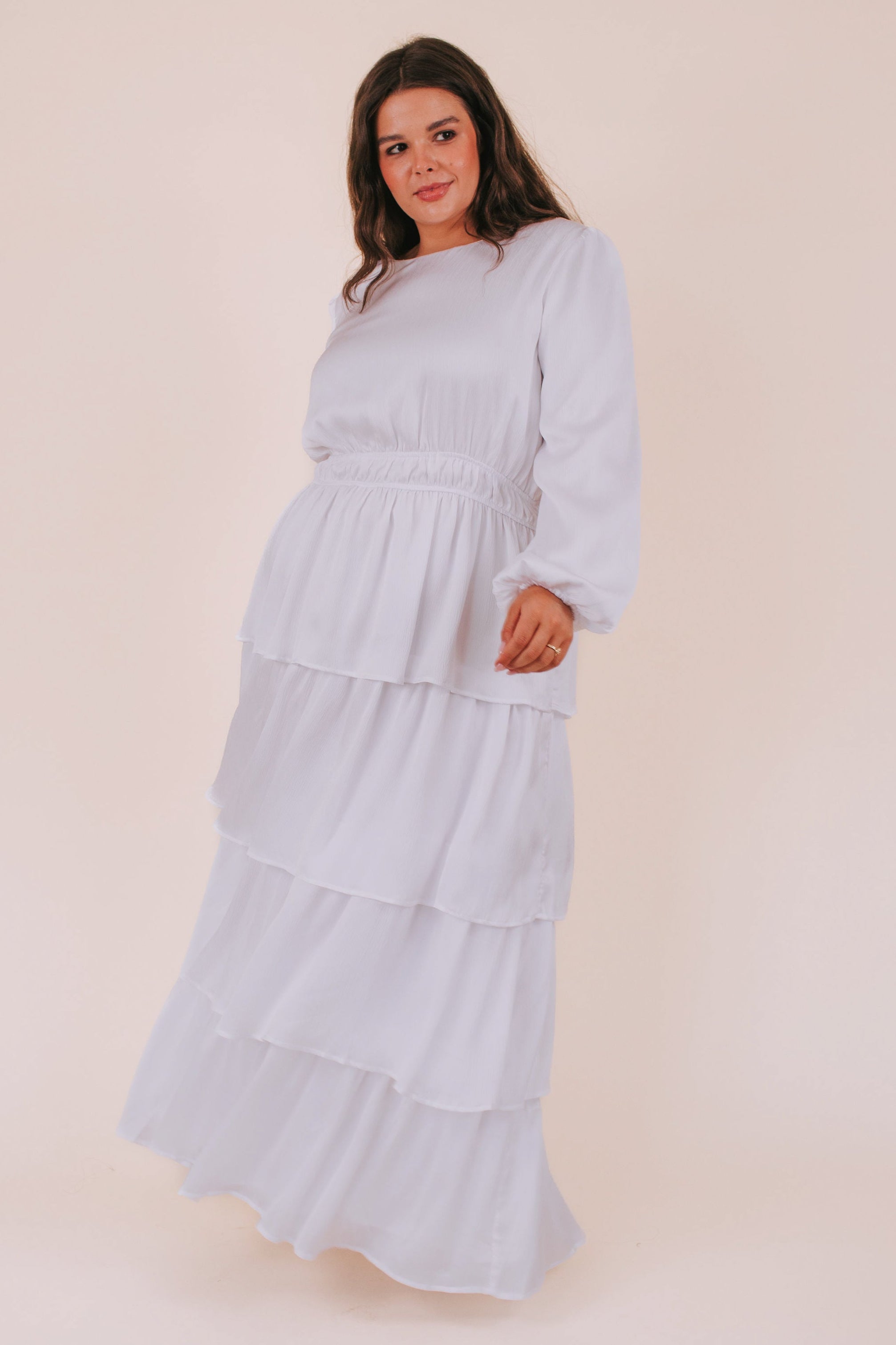 PLUS SIZE - The White: Whitney