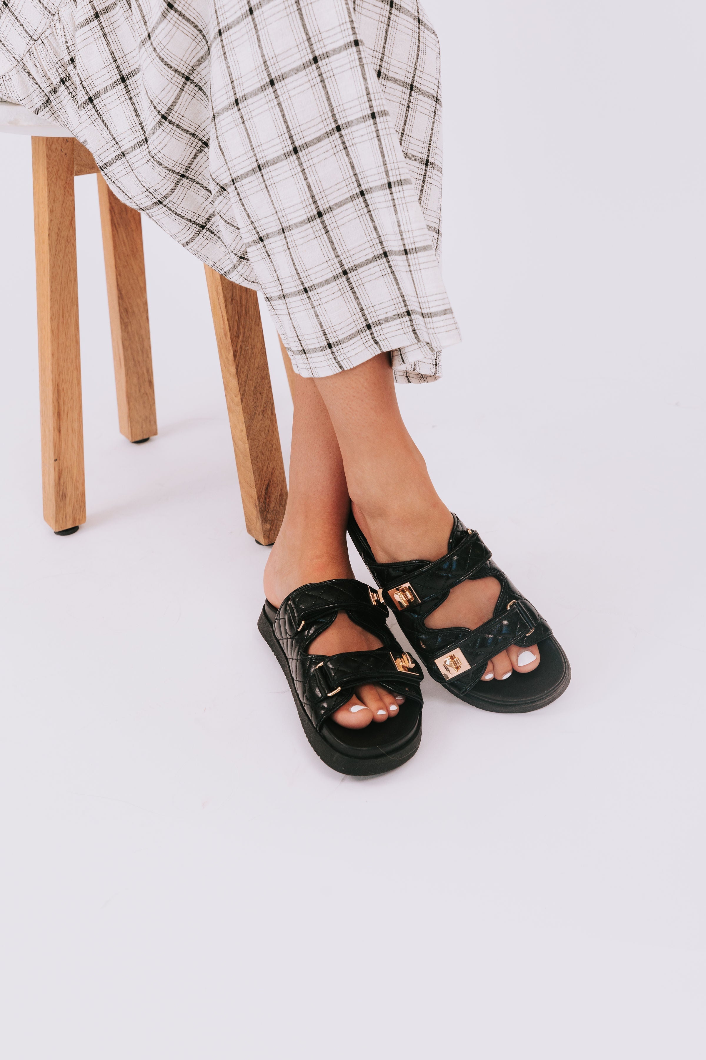 STEVE MADDEN - Schmona Sandals