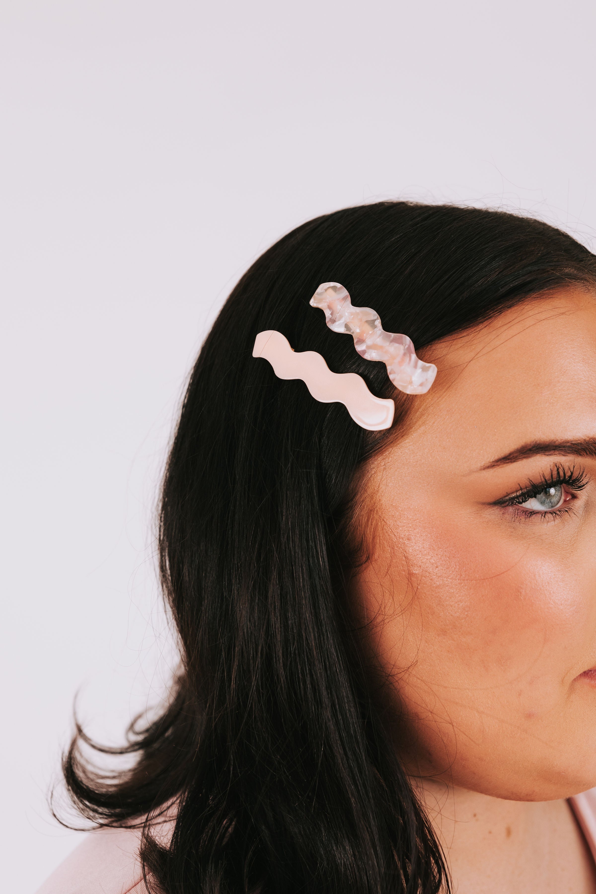 Wave At You Clips - 2 Colors! Pink