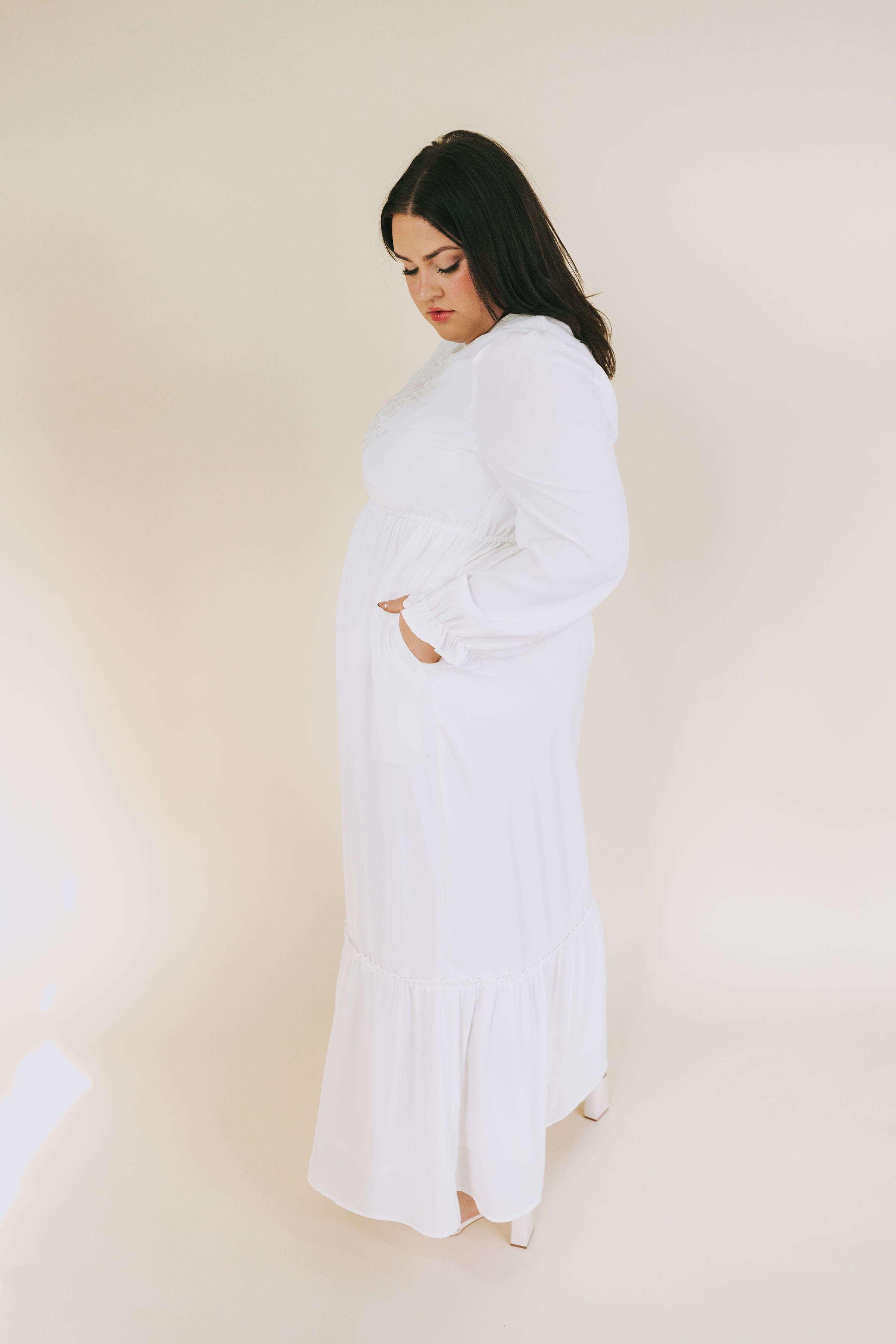 EXCLUSIVE - The White: Phyllis