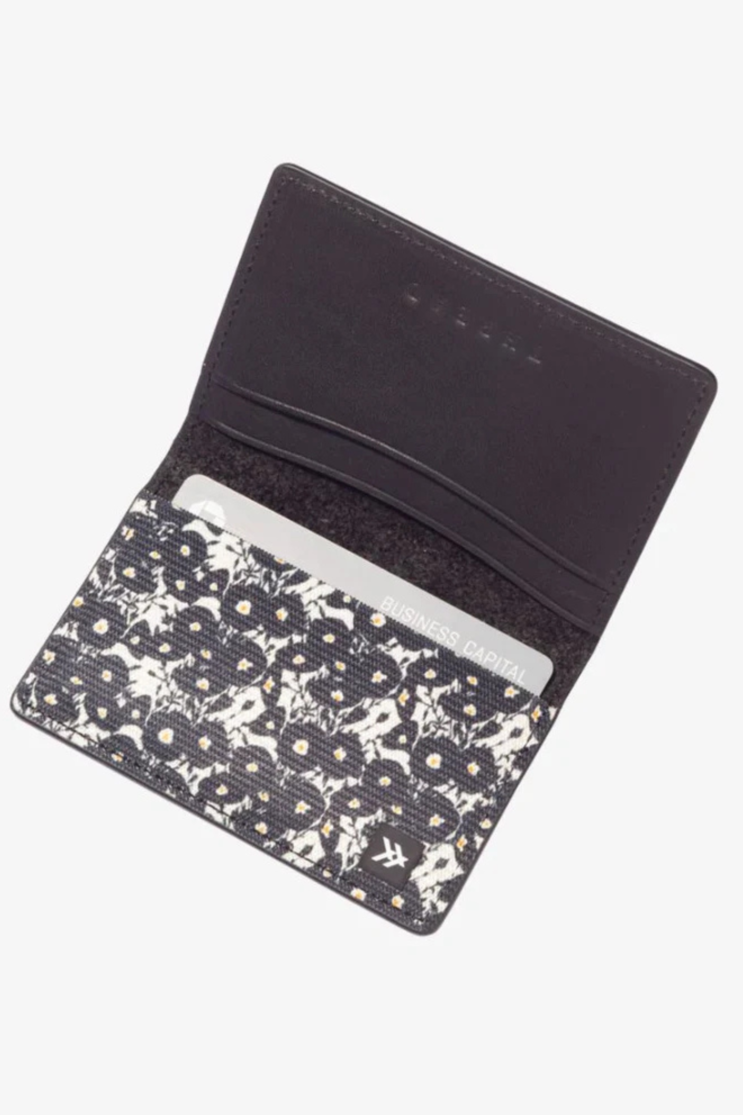 THREAD - Colby Bifold Wallet