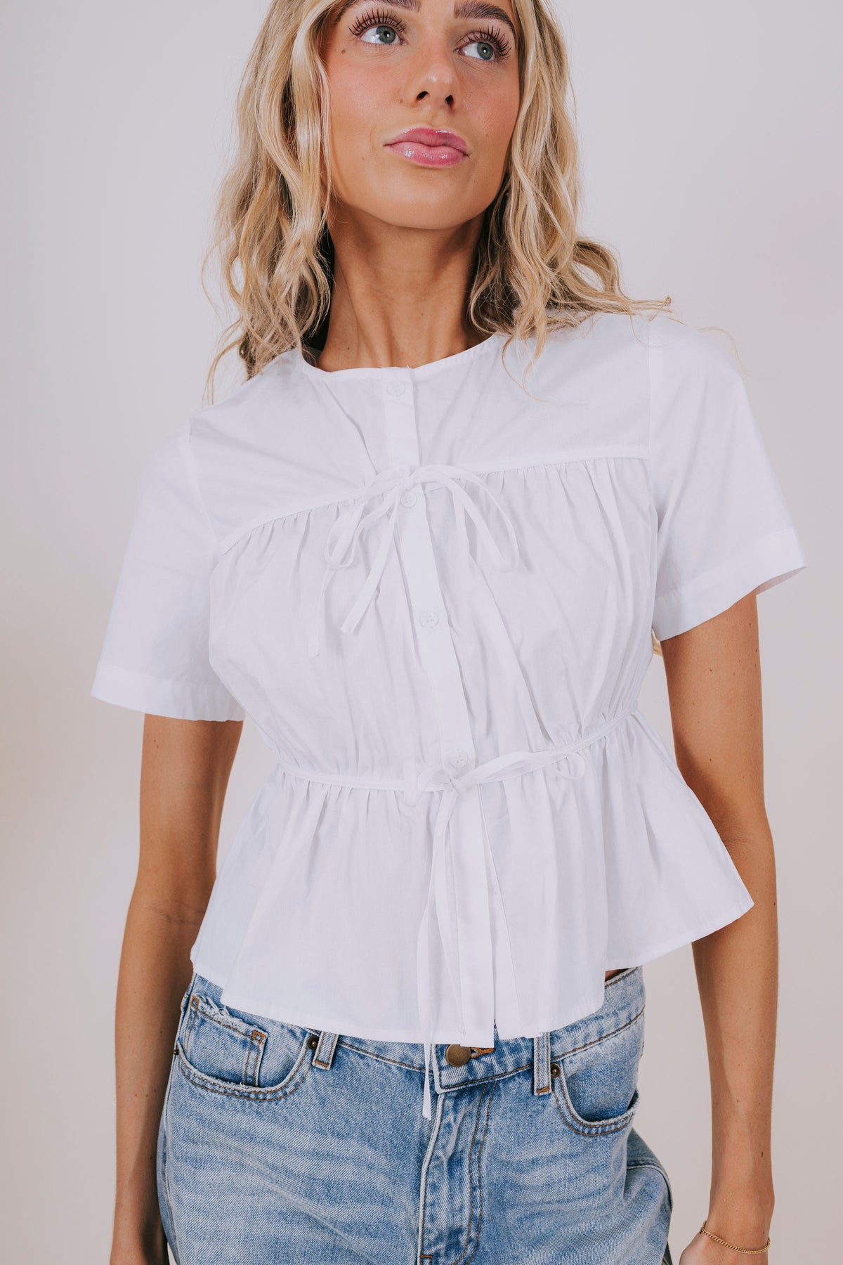 white ruched tied top detail