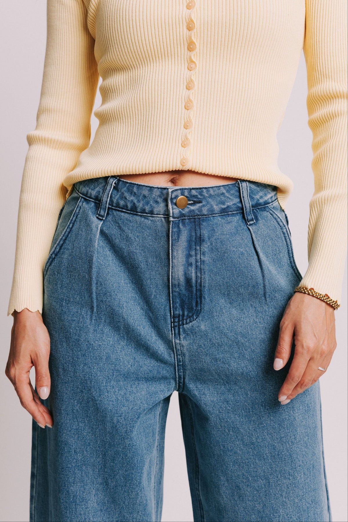 wide leg cropped denim jeans waist