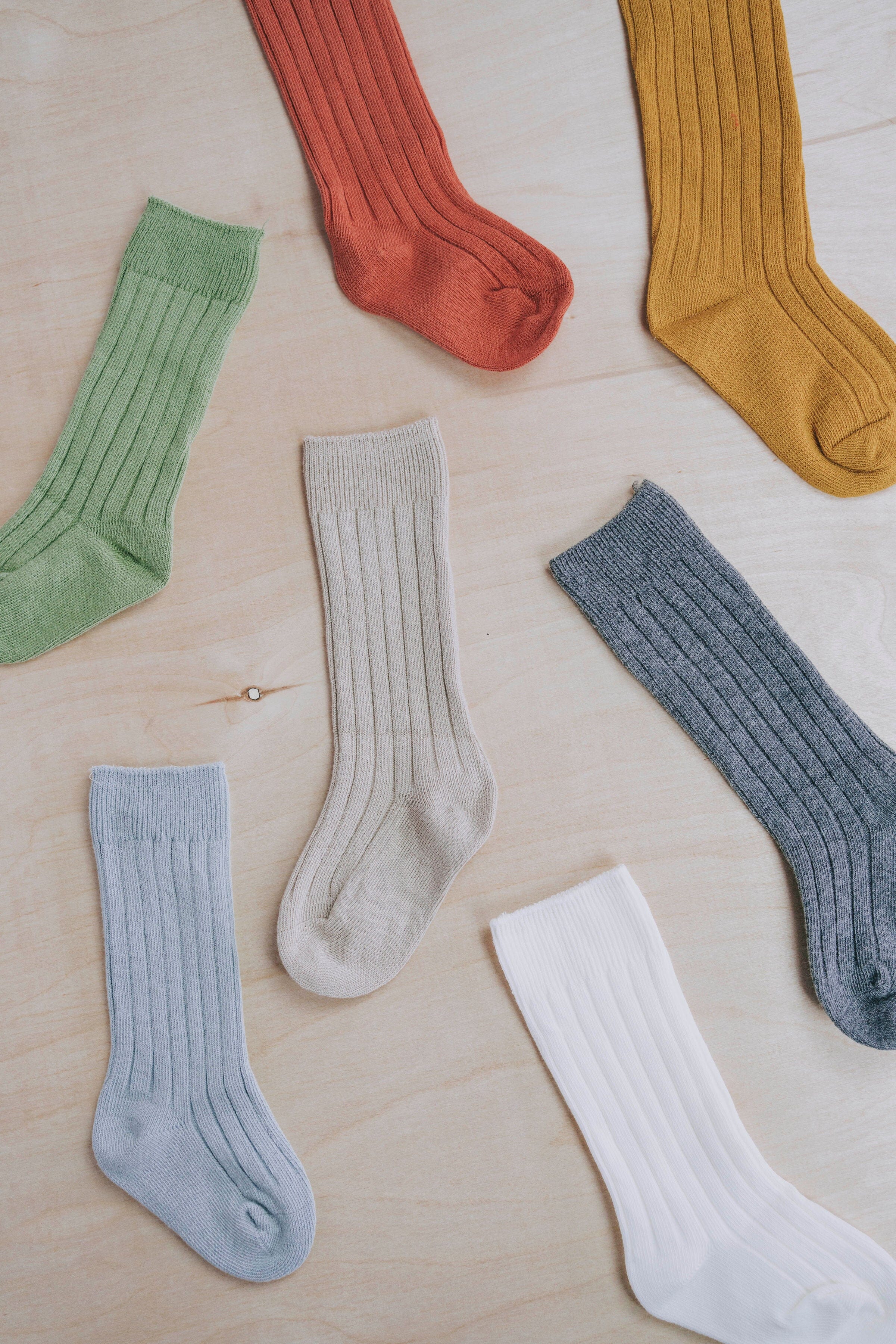 Valencia Stockings - 7 Colors