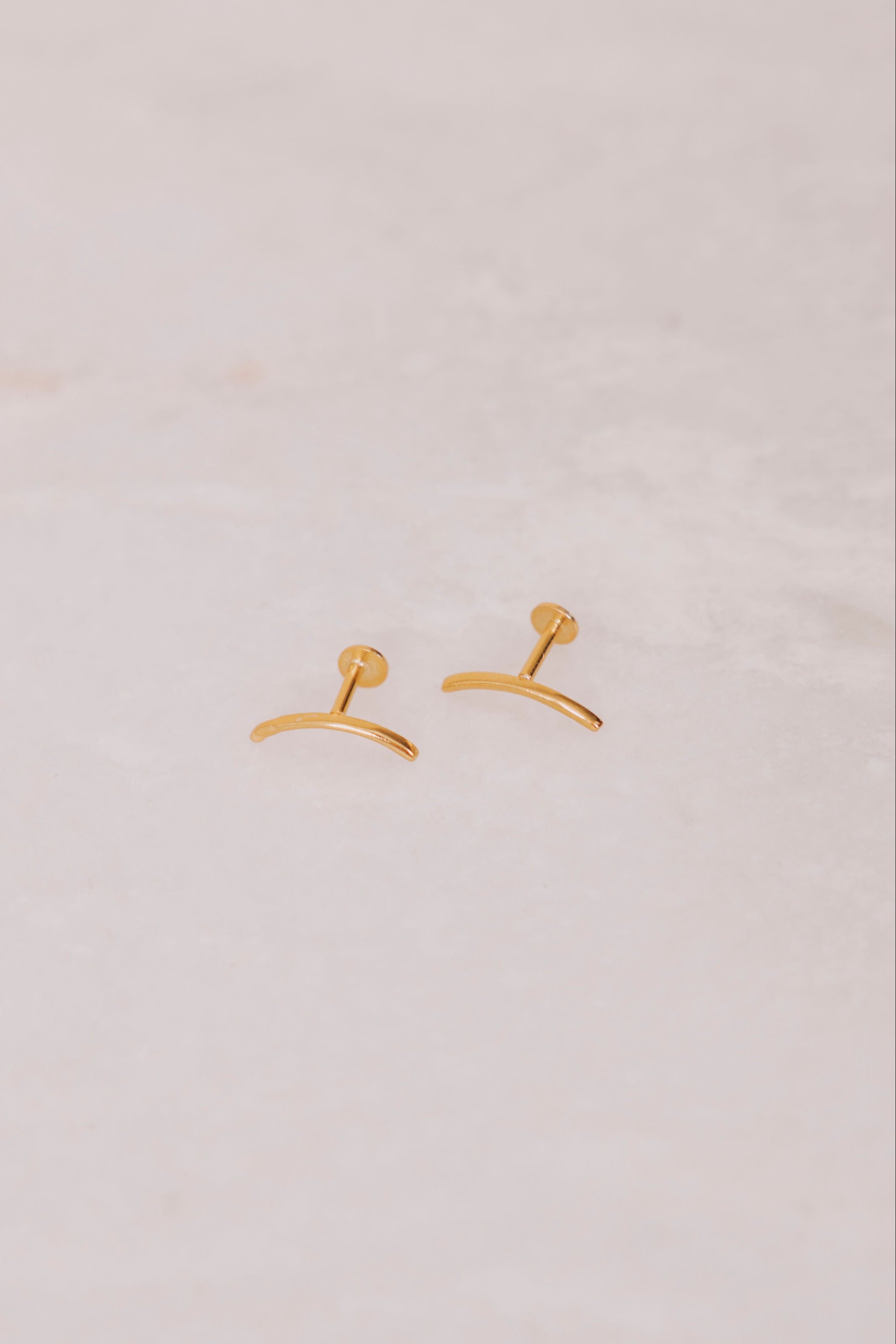 925 sterling silver gold line screw back earrings
