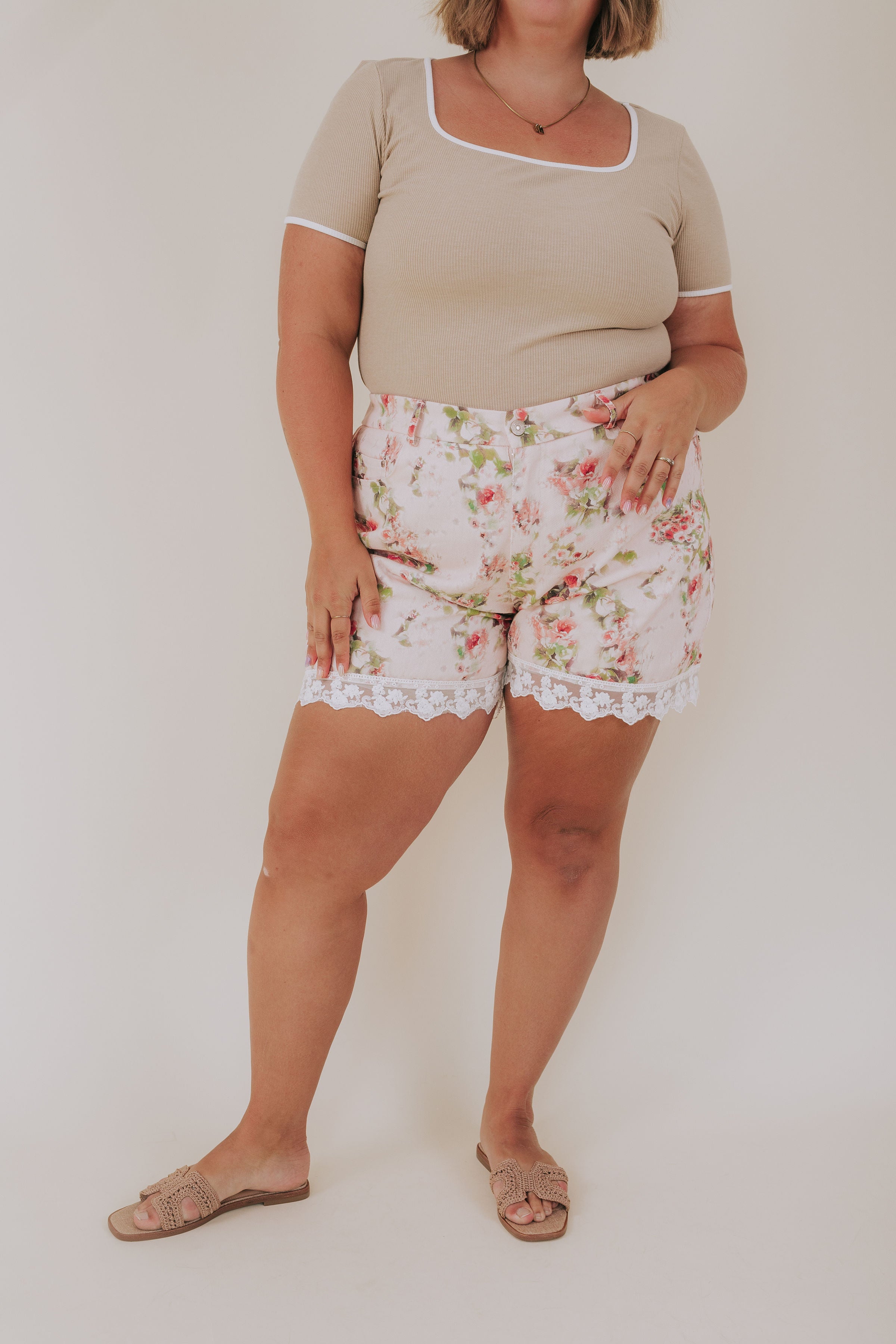 PLUS SIZE - Kindest Regards Shorts
