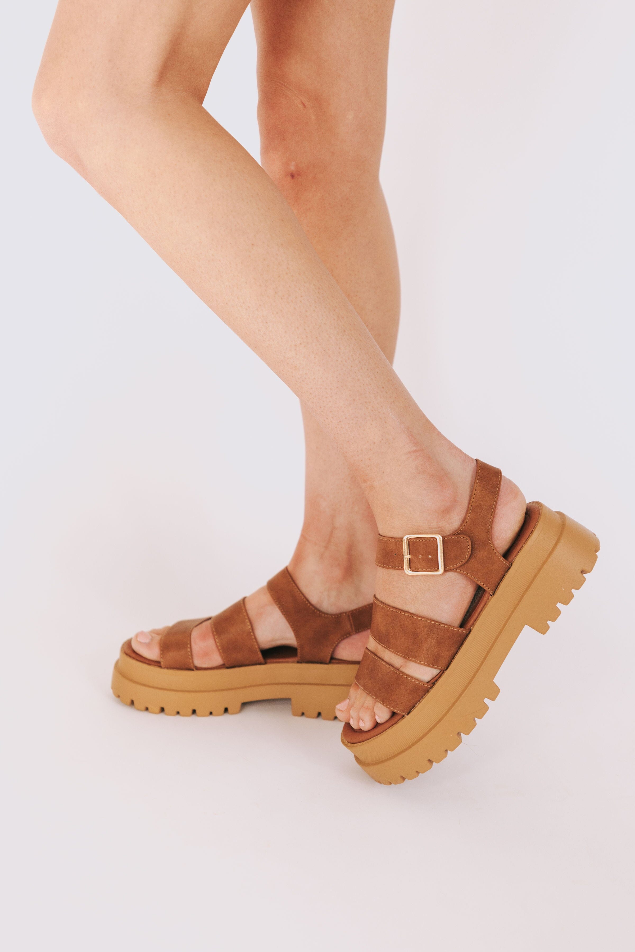 CHINESE LAUNDRY - Baddie Sandals - 2 Colors