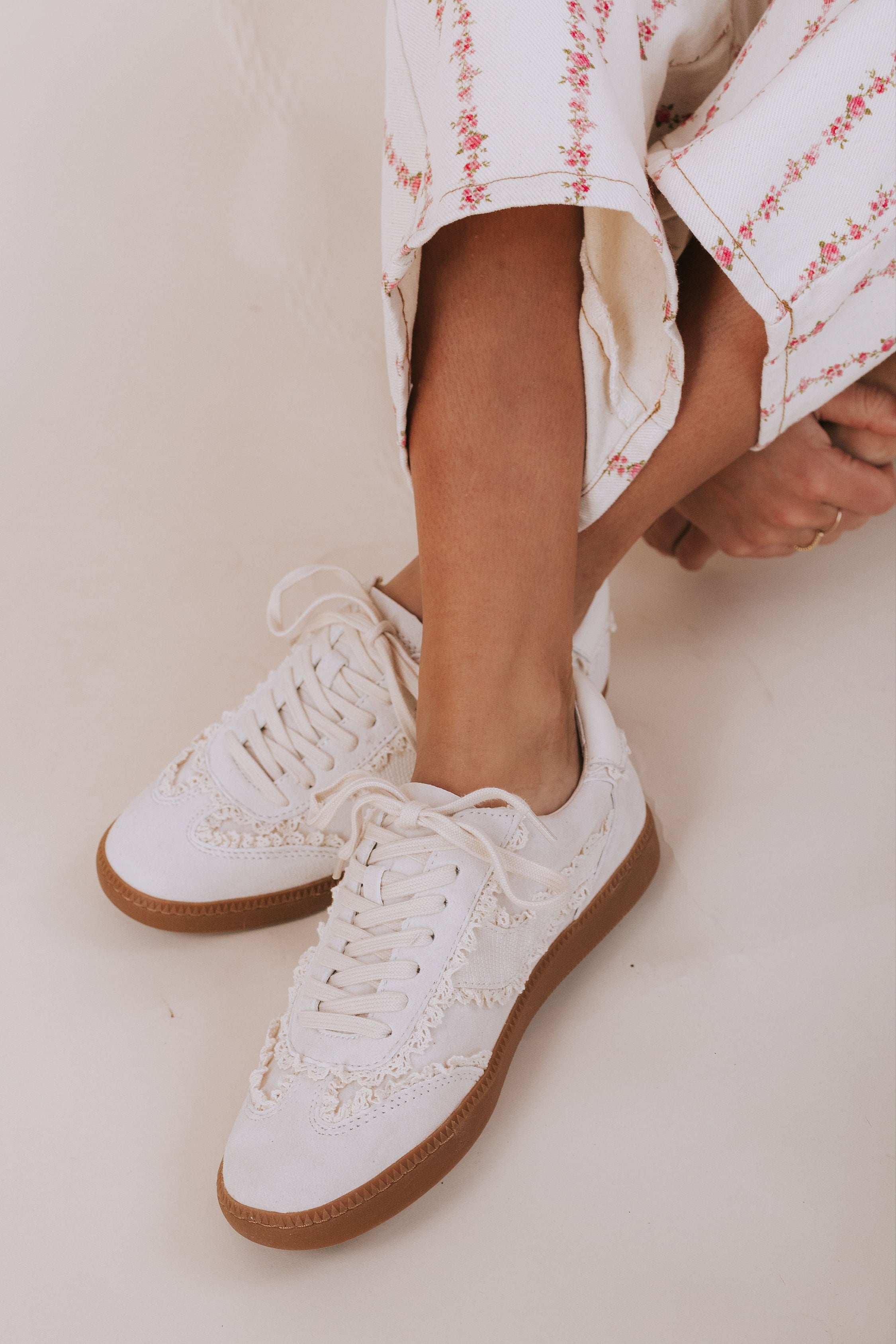 DOLCE VITA - Notice Lace Sneaker