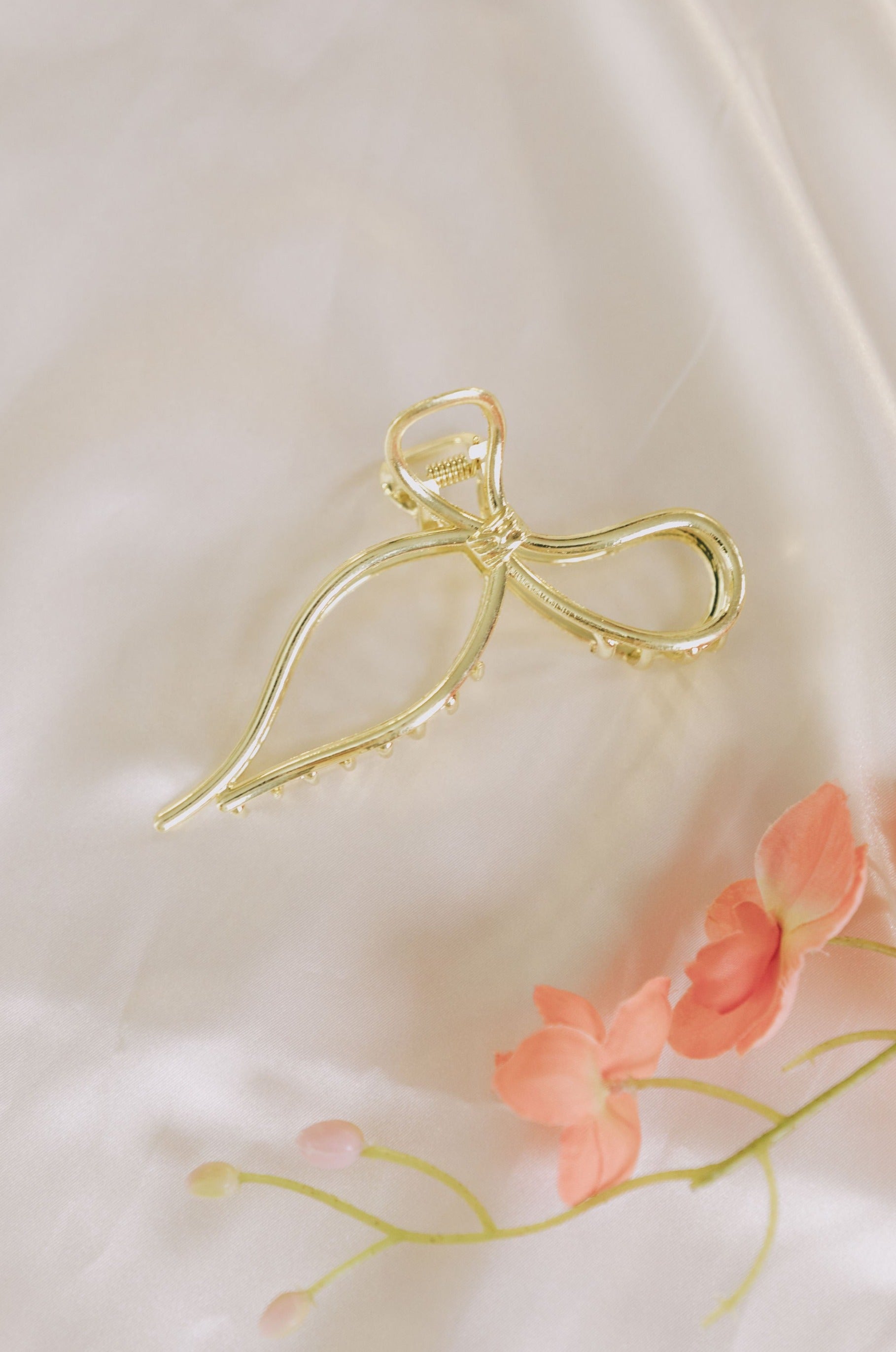 Golden Kiss Claw Clip