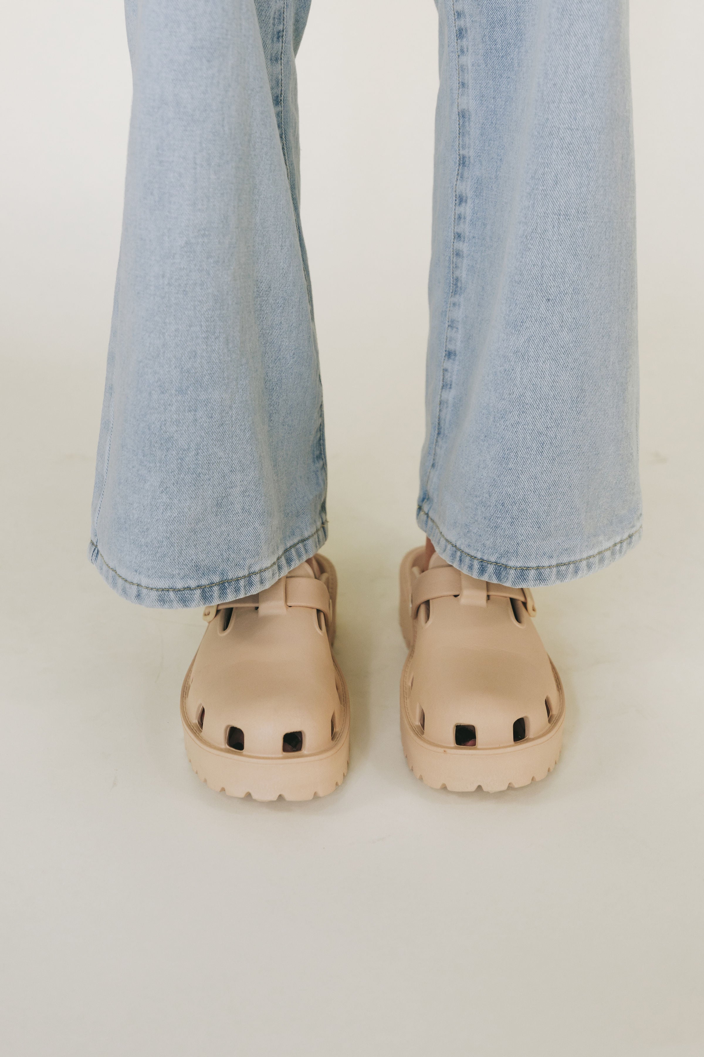 FREE PEOPLE - Karlie Buckle Clog