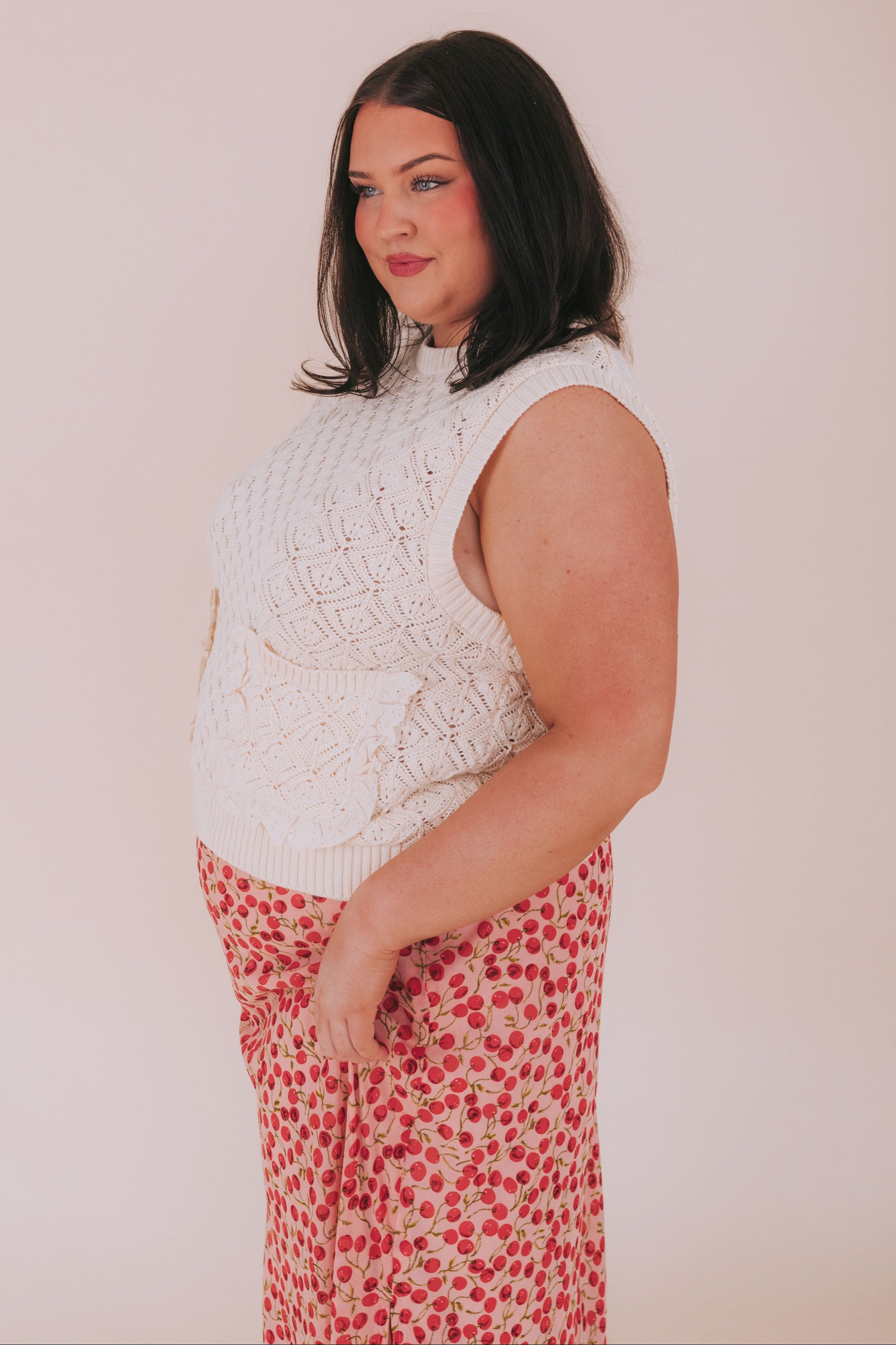 PLUS SIZE - Little Bit Closer Top