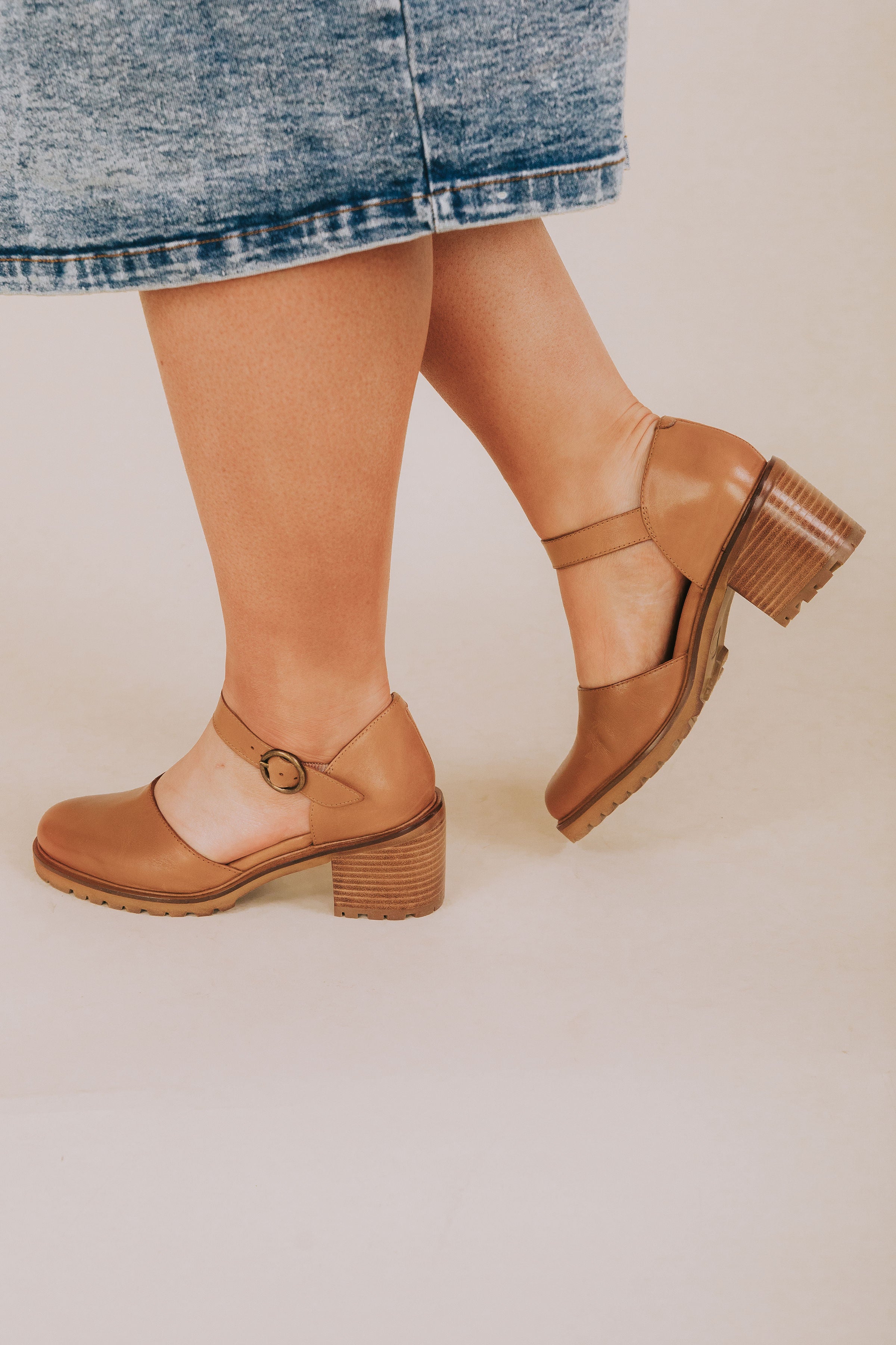 SEYCHELLES - Lock And Key Heel - 2 Colors!